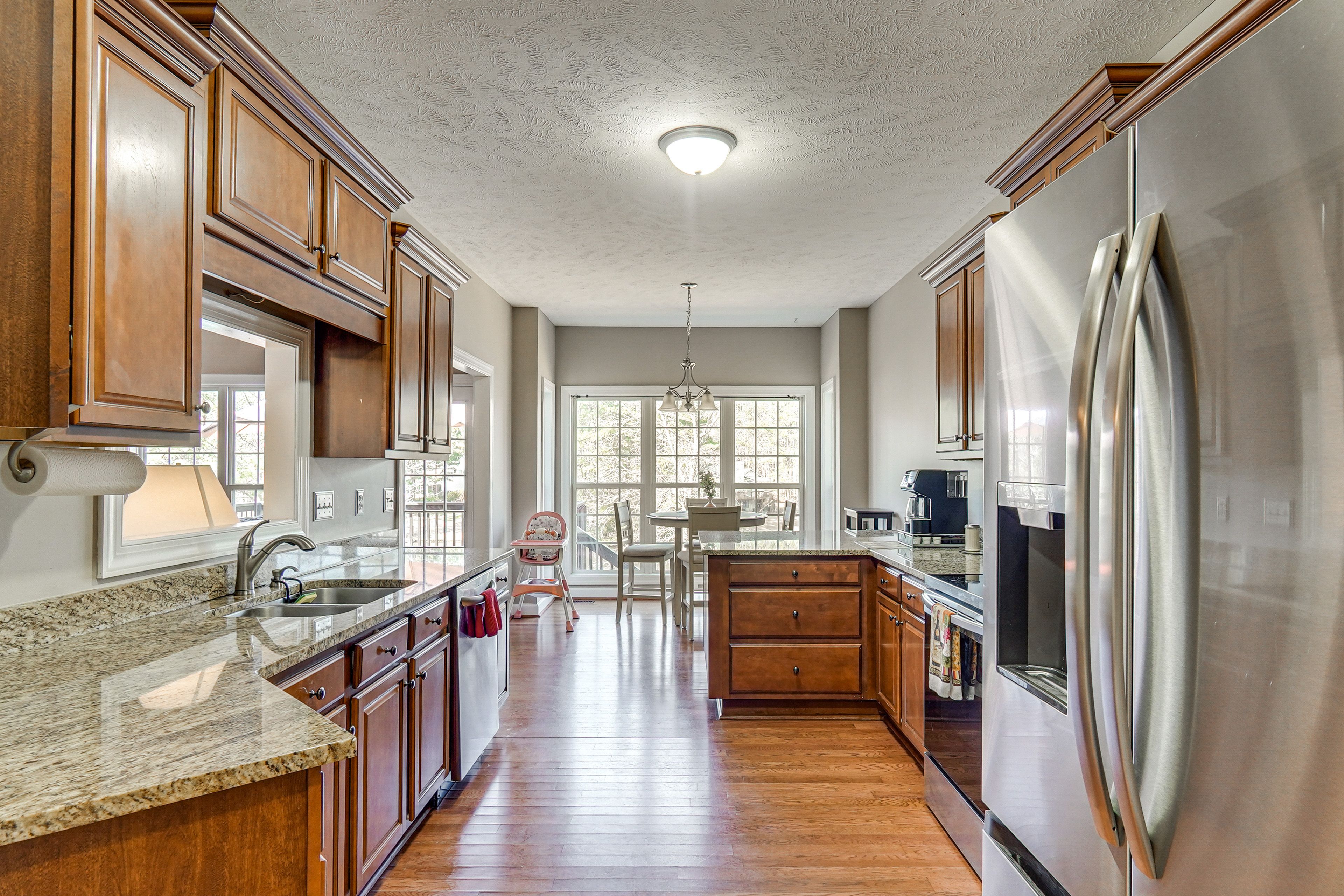 Kitchen | 1st Floor