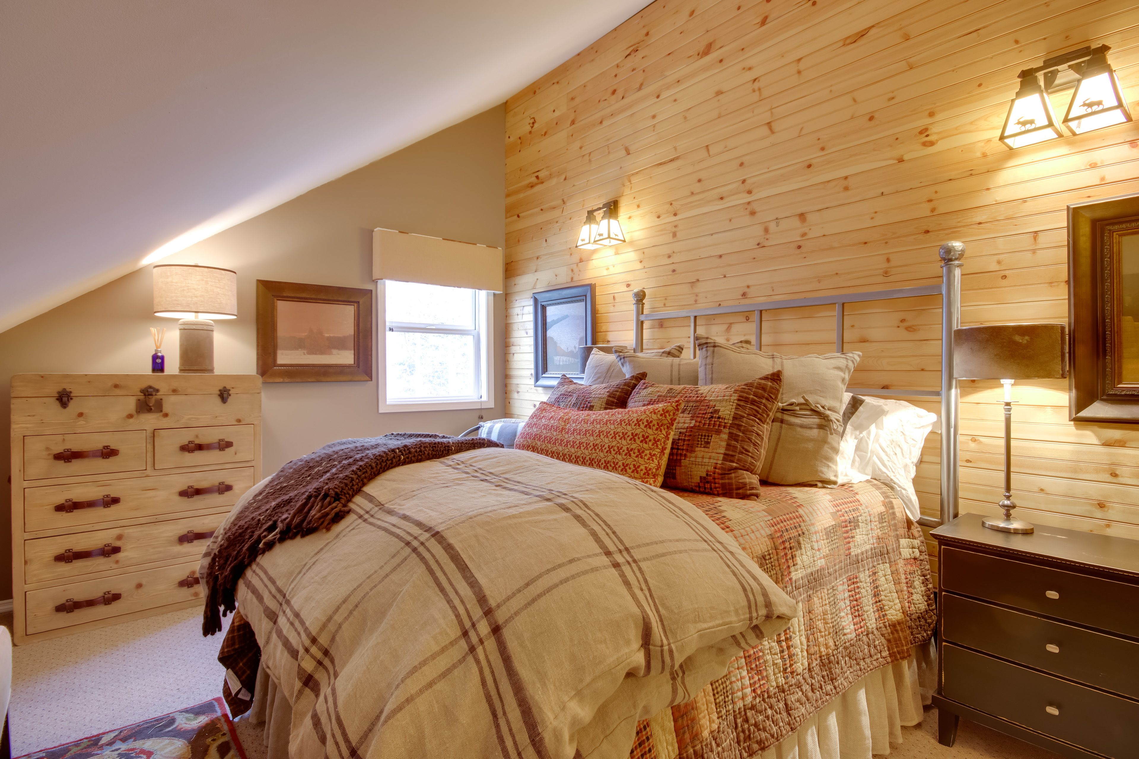 Bedroom 3 | Queen Bed | 2nd Floor