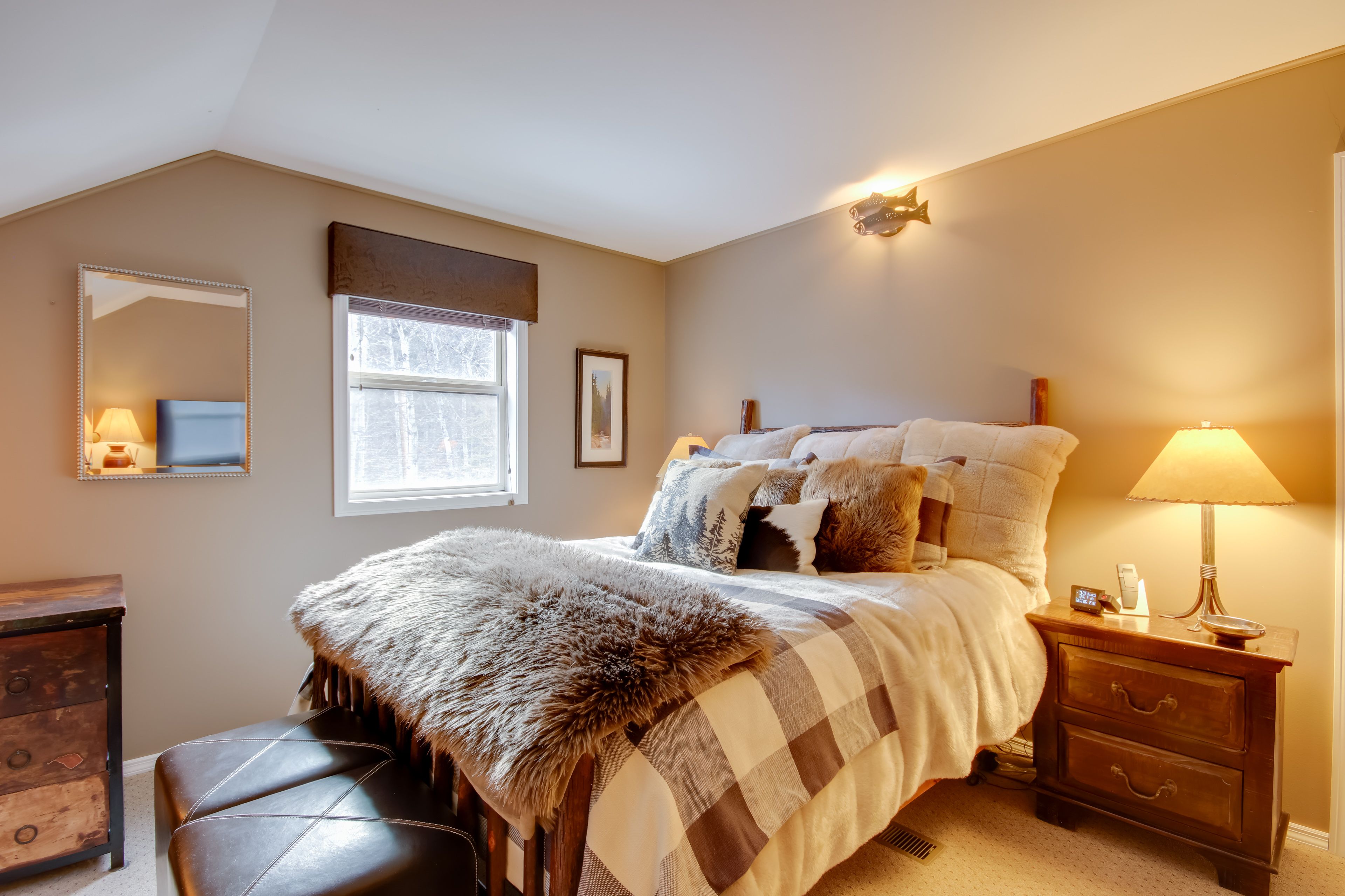 Bedroom 4 | Queen Bed | 2nd Floor