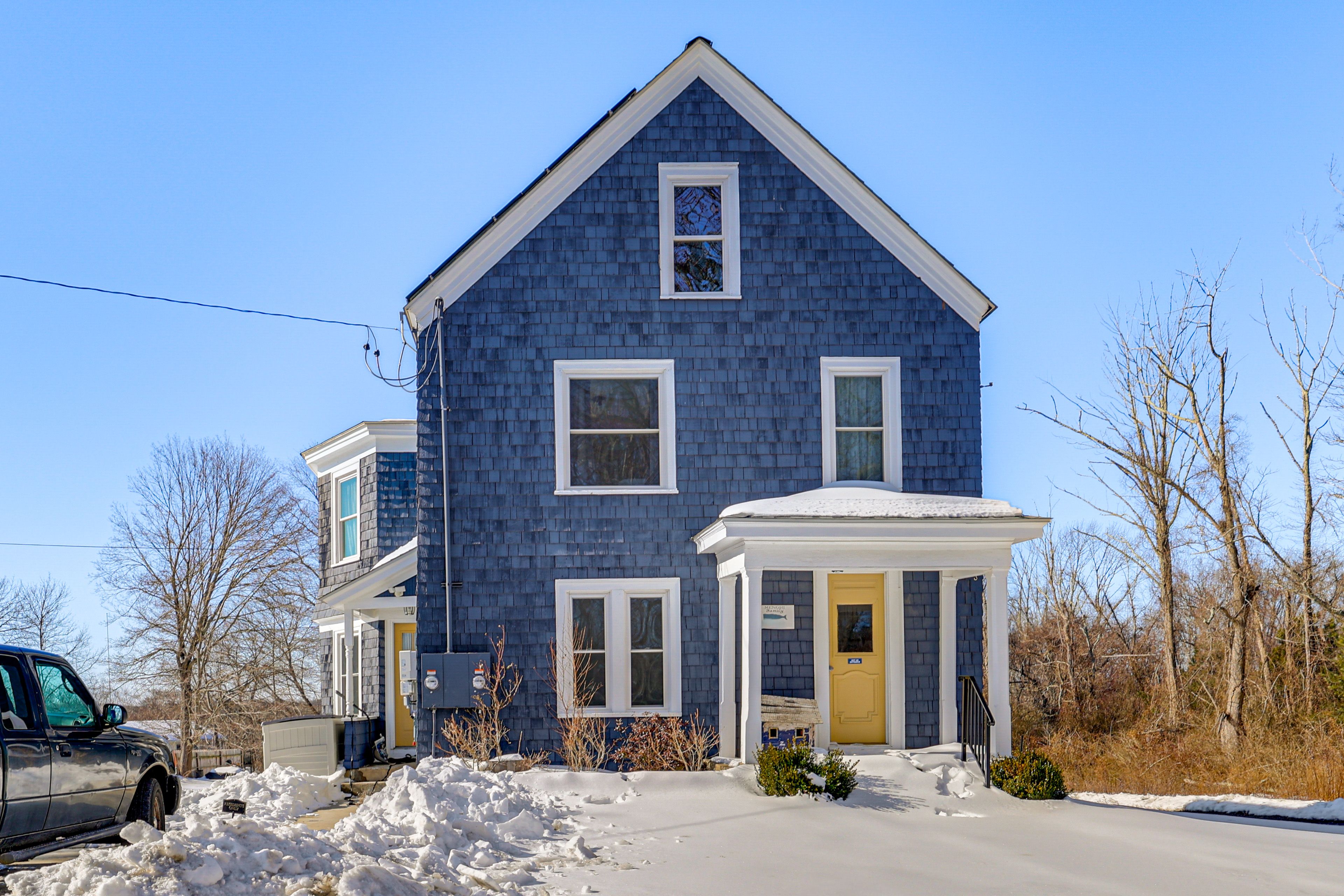 New London Vacation Rental | 3BR | 1BA | 1,200 Sq Ft