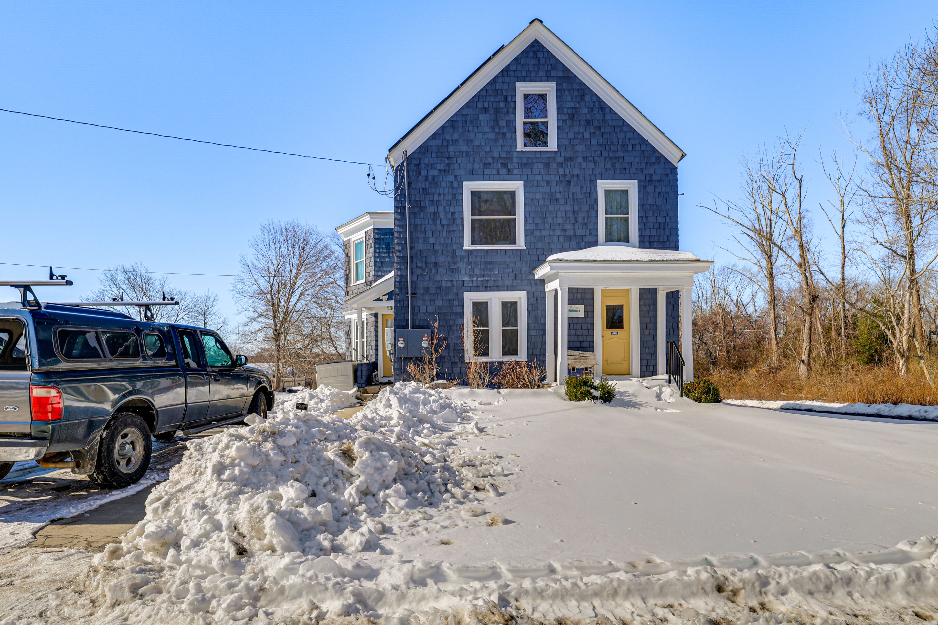 Driveway | 3 Vehicles