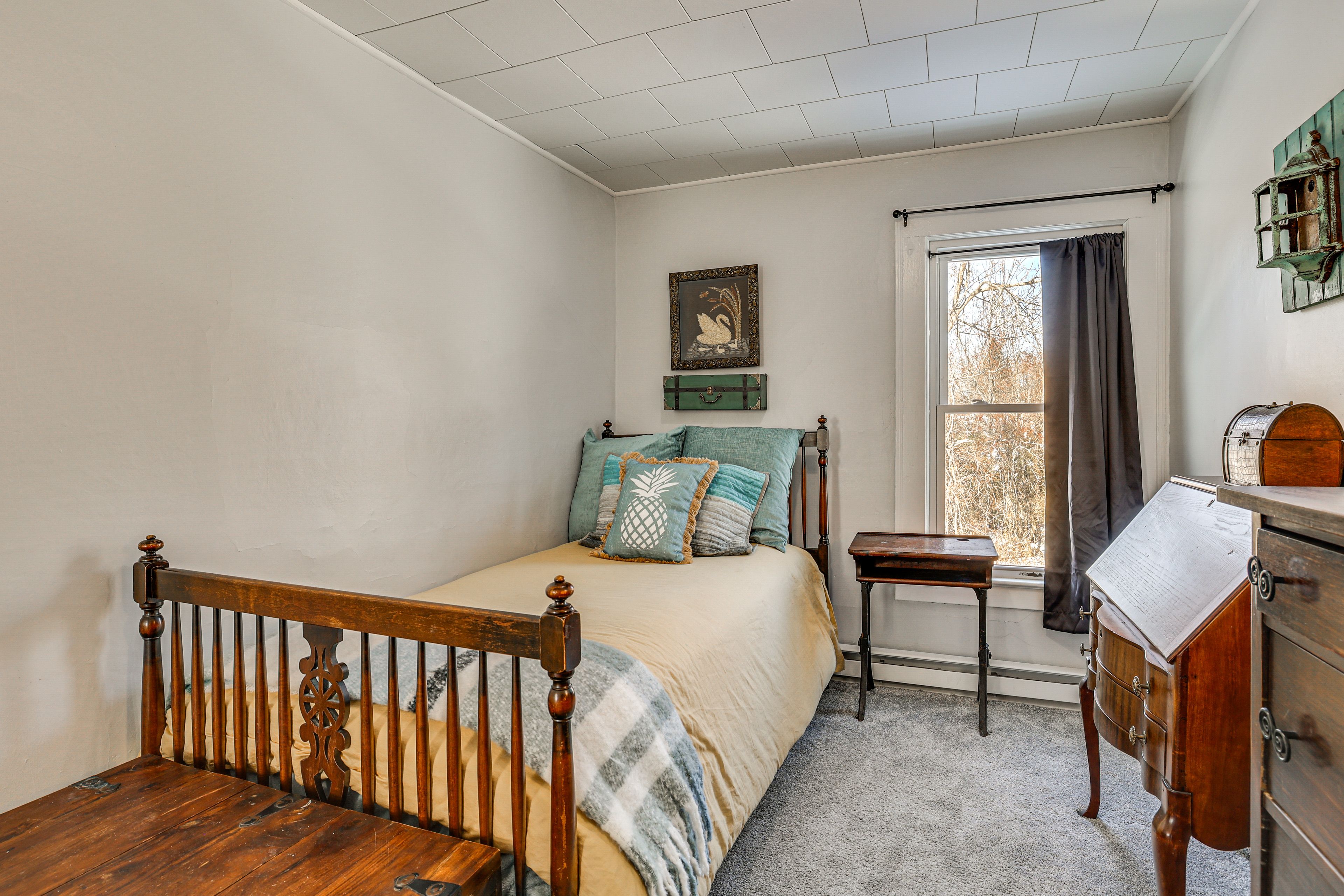 Bedroom 2 | Twin Bed