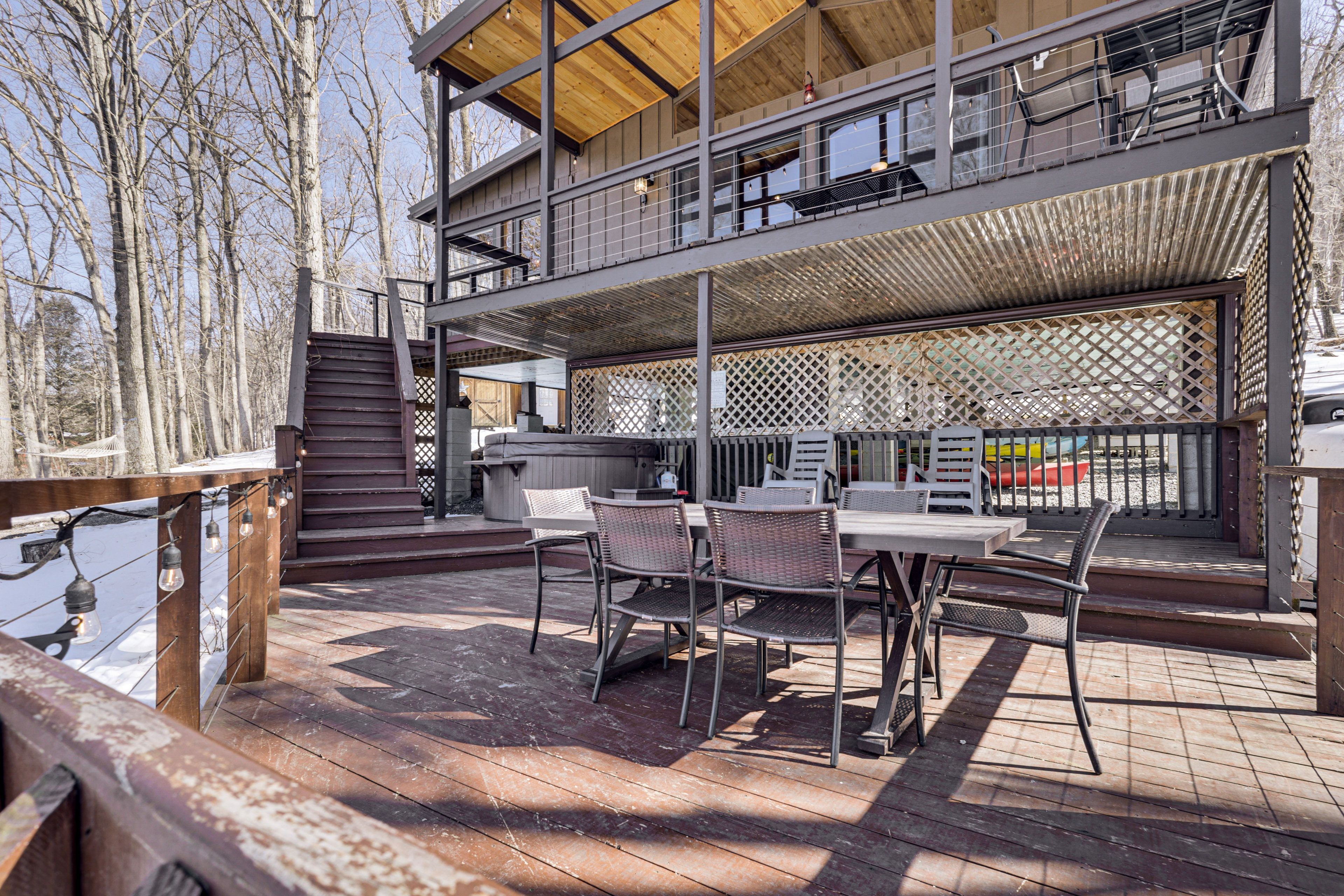 Lower Deck | Private Hot Tub