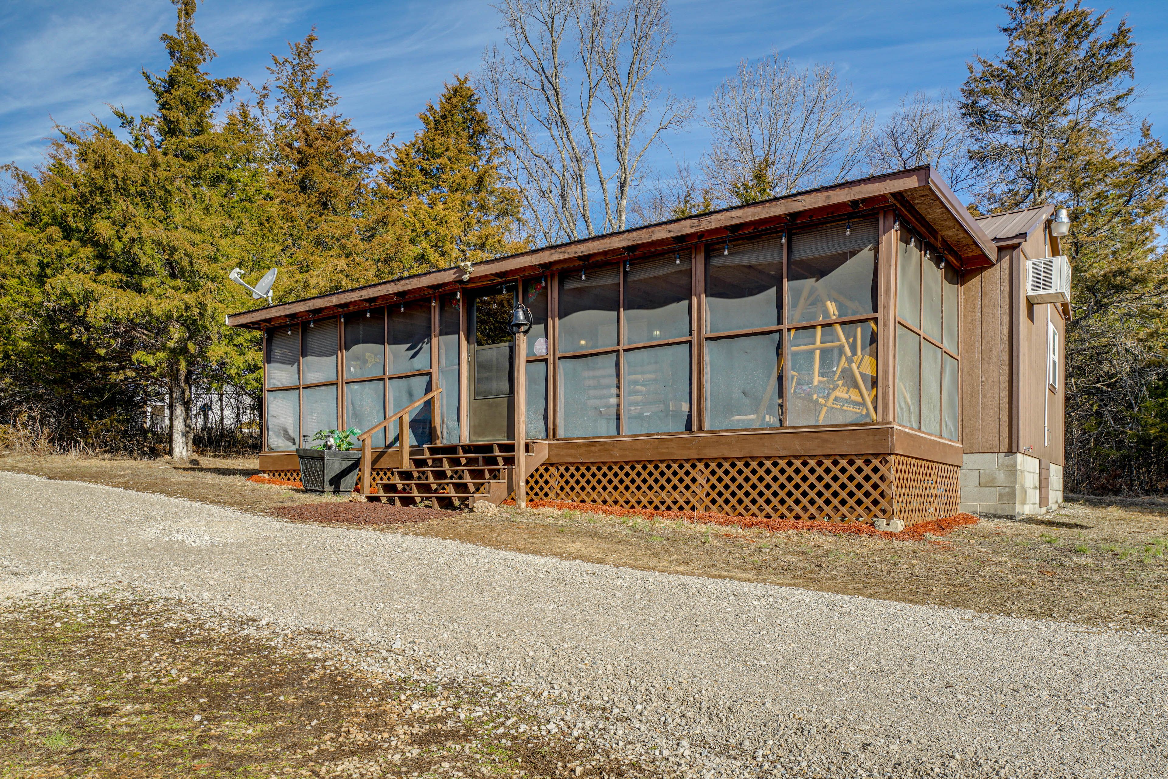 Driveway | 2 Vehicles | Boat Parking