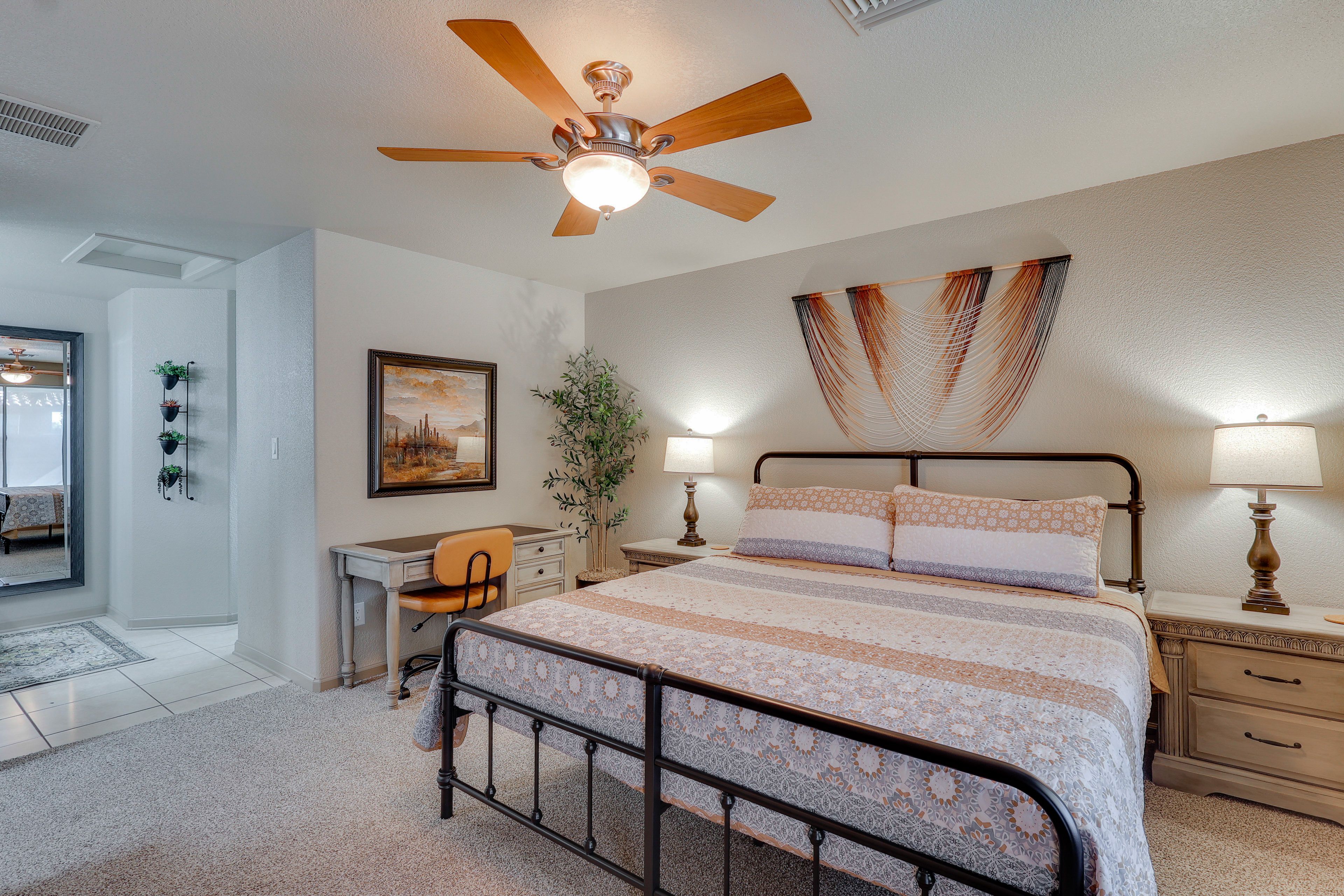 Bedroom 1 | King Bed