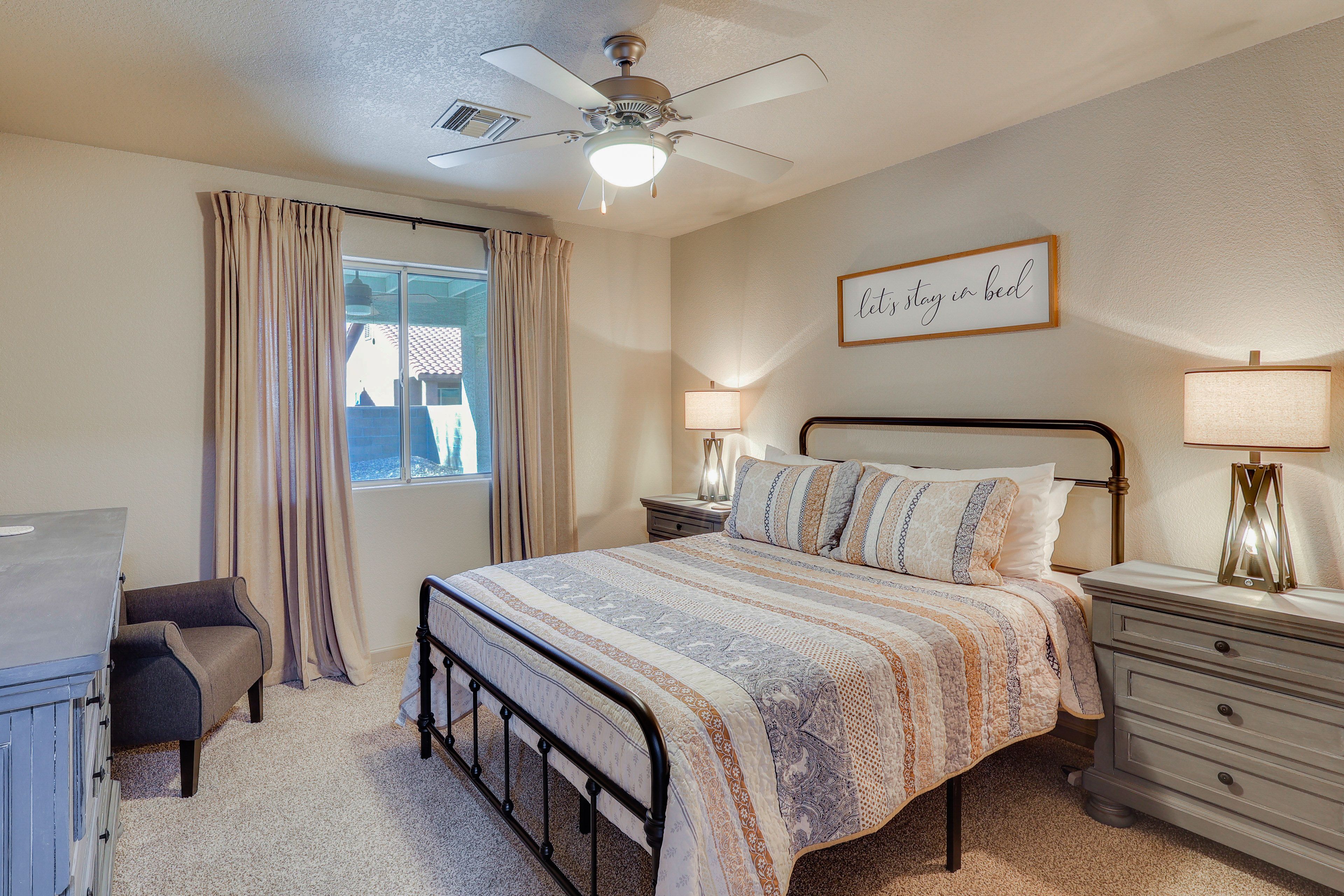 Bedroom 2 | Queen Bed