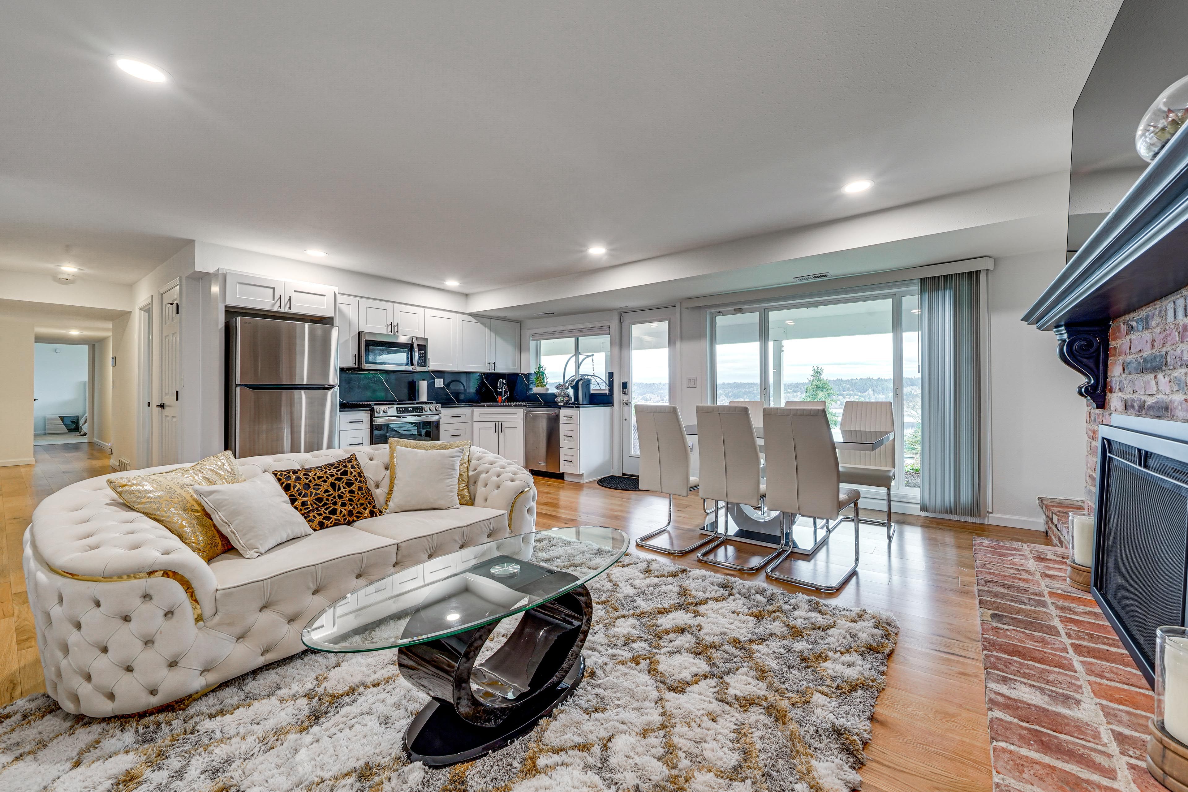 Bellevue Vacation Rental | 3BR | 1BA | 1,600 Sq Ft | Steps to Enter