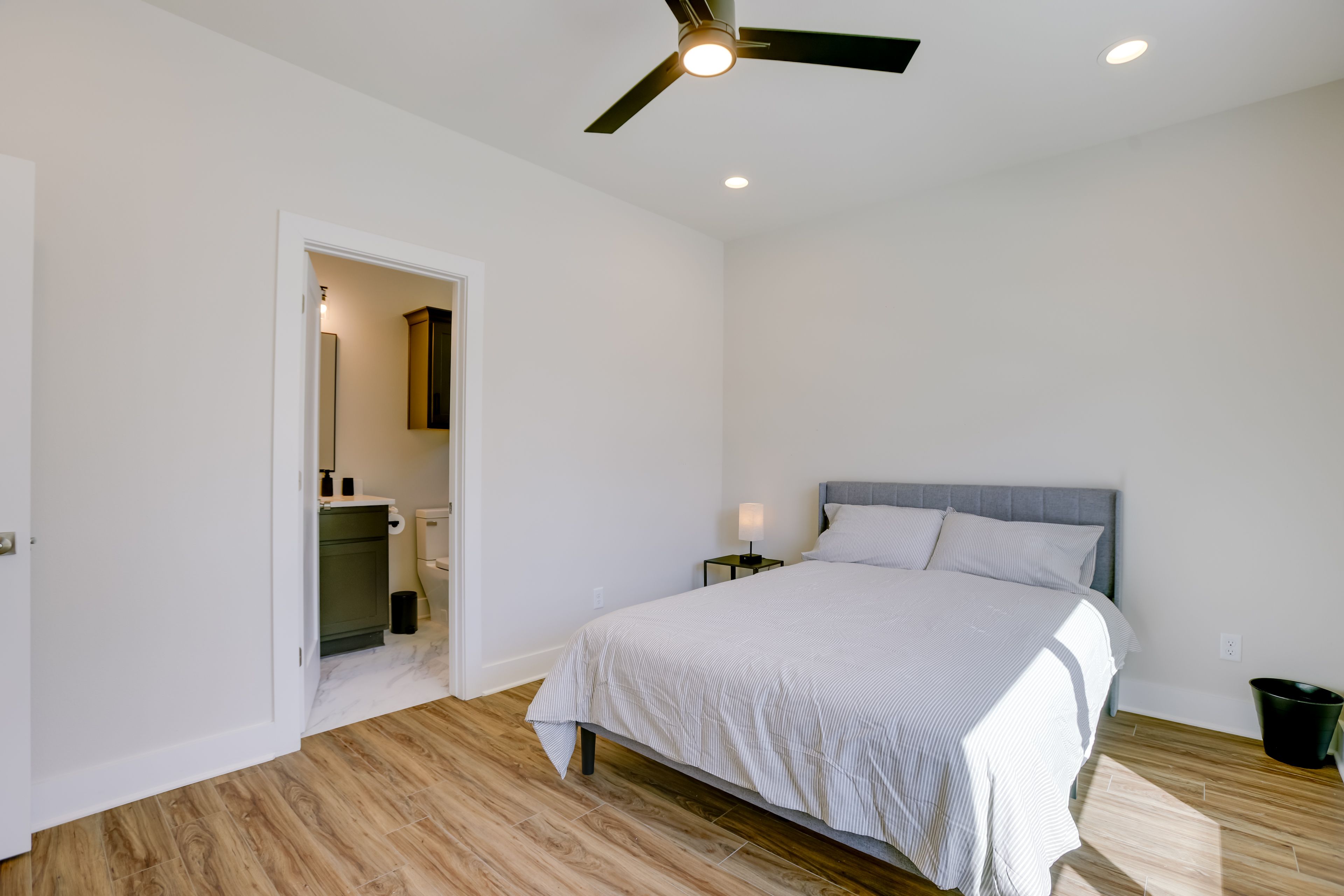 Bedroom 1 | 1st Floor | Queen Bed