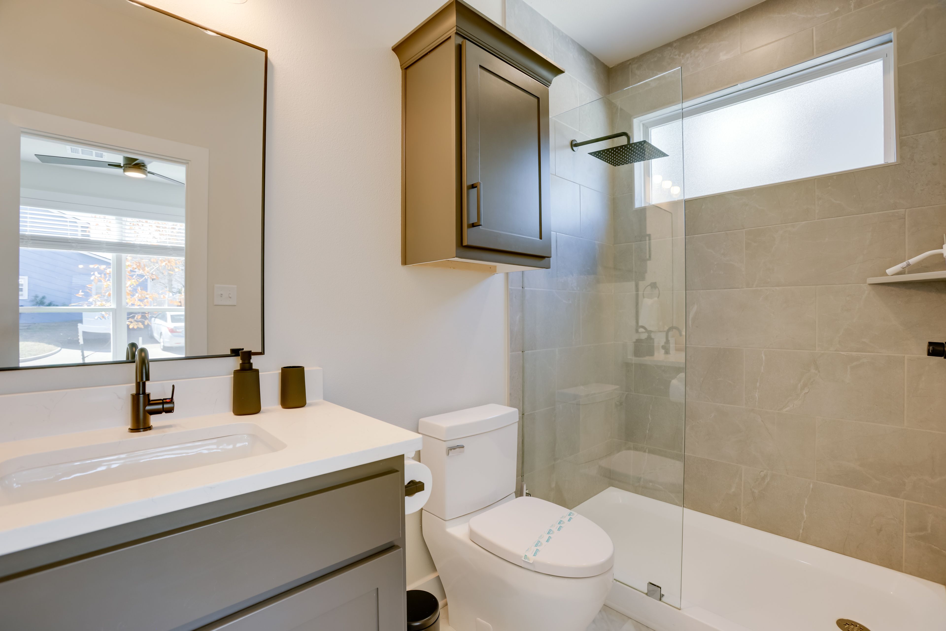 En-Suite Bathroom | 1st Floor