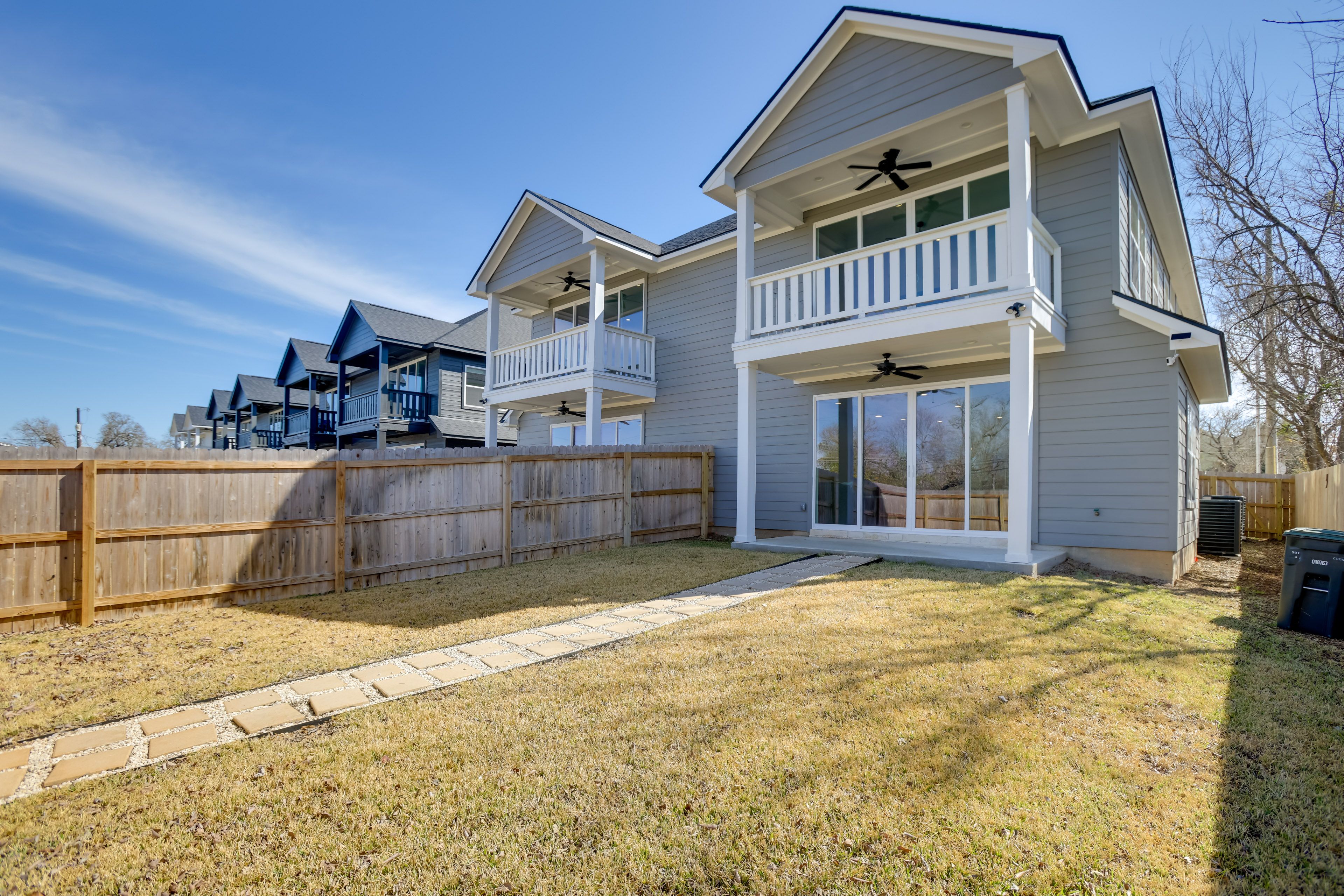 Private Backyard | Covered Patio