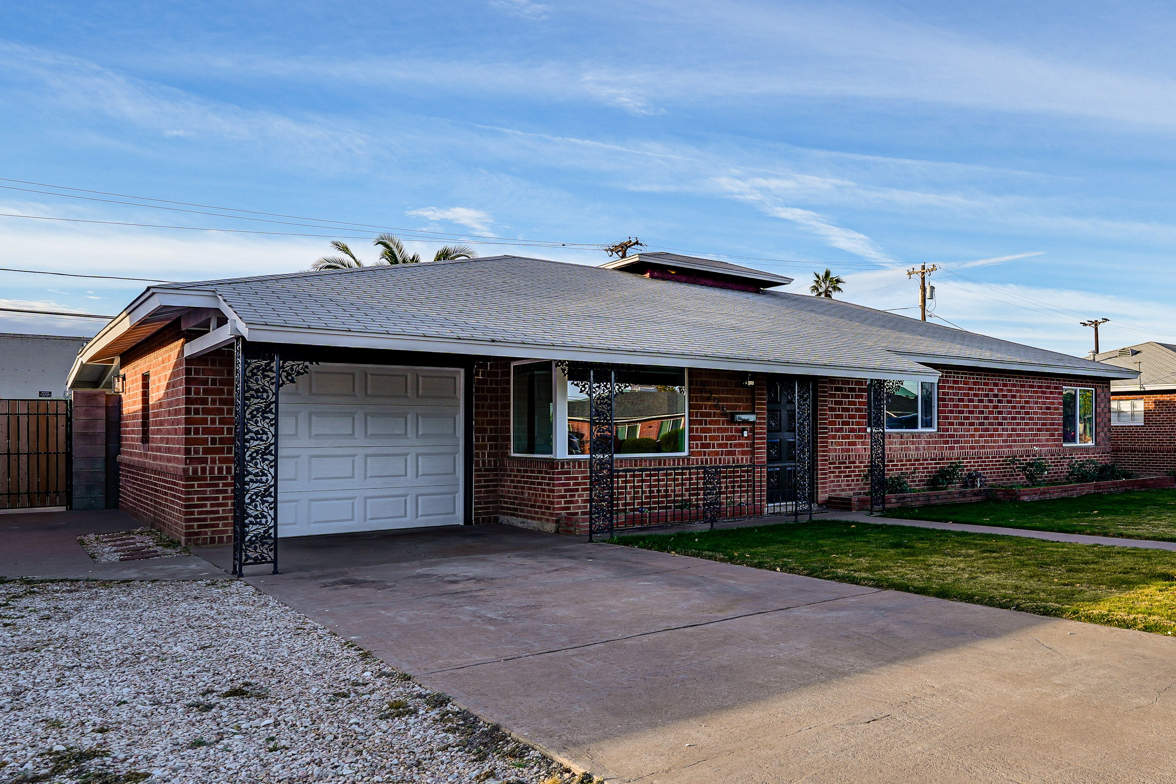 Parking | Driveway (2 Vehicles)