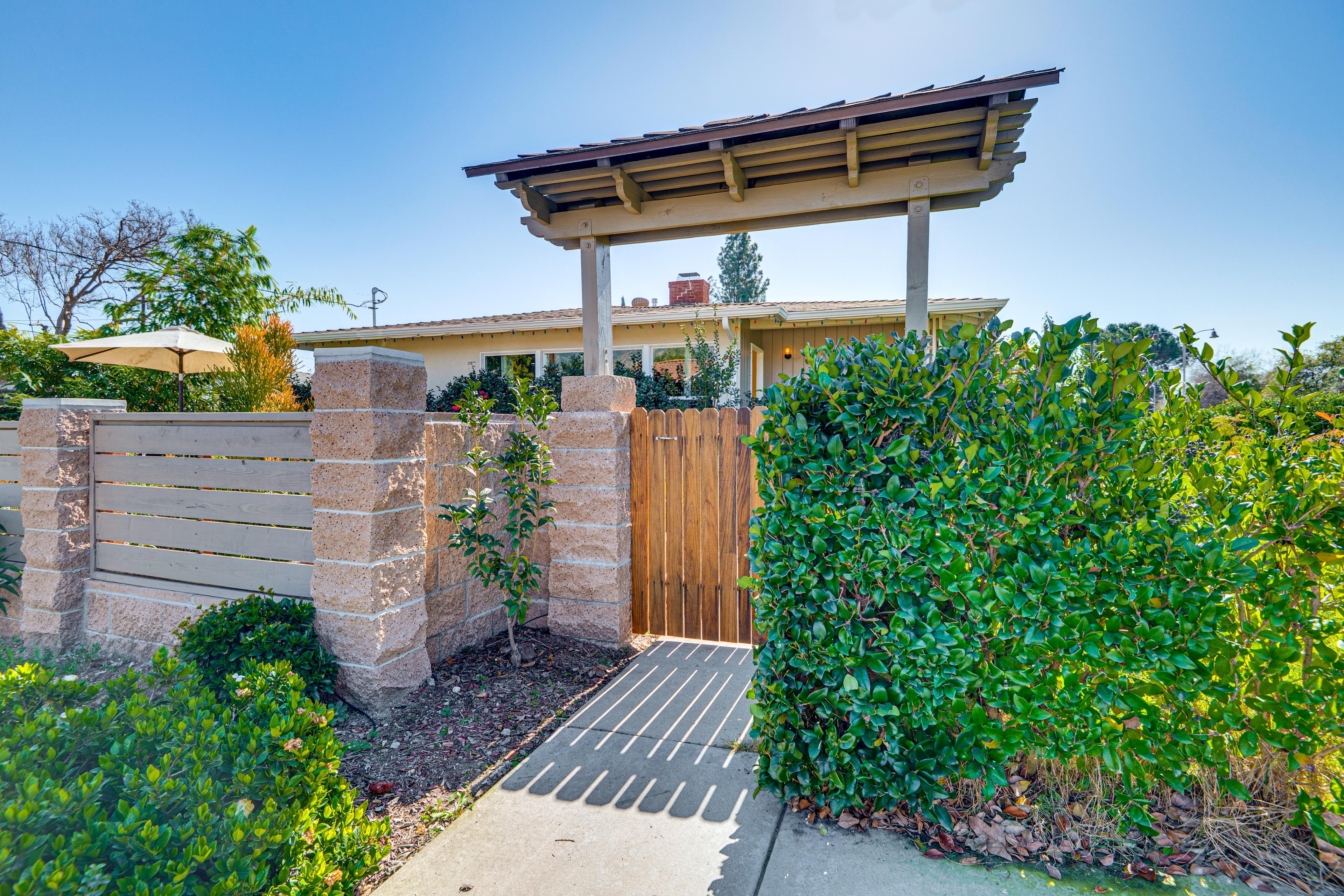 Driveway Parking | 1 Vehicle | Free Street Parking