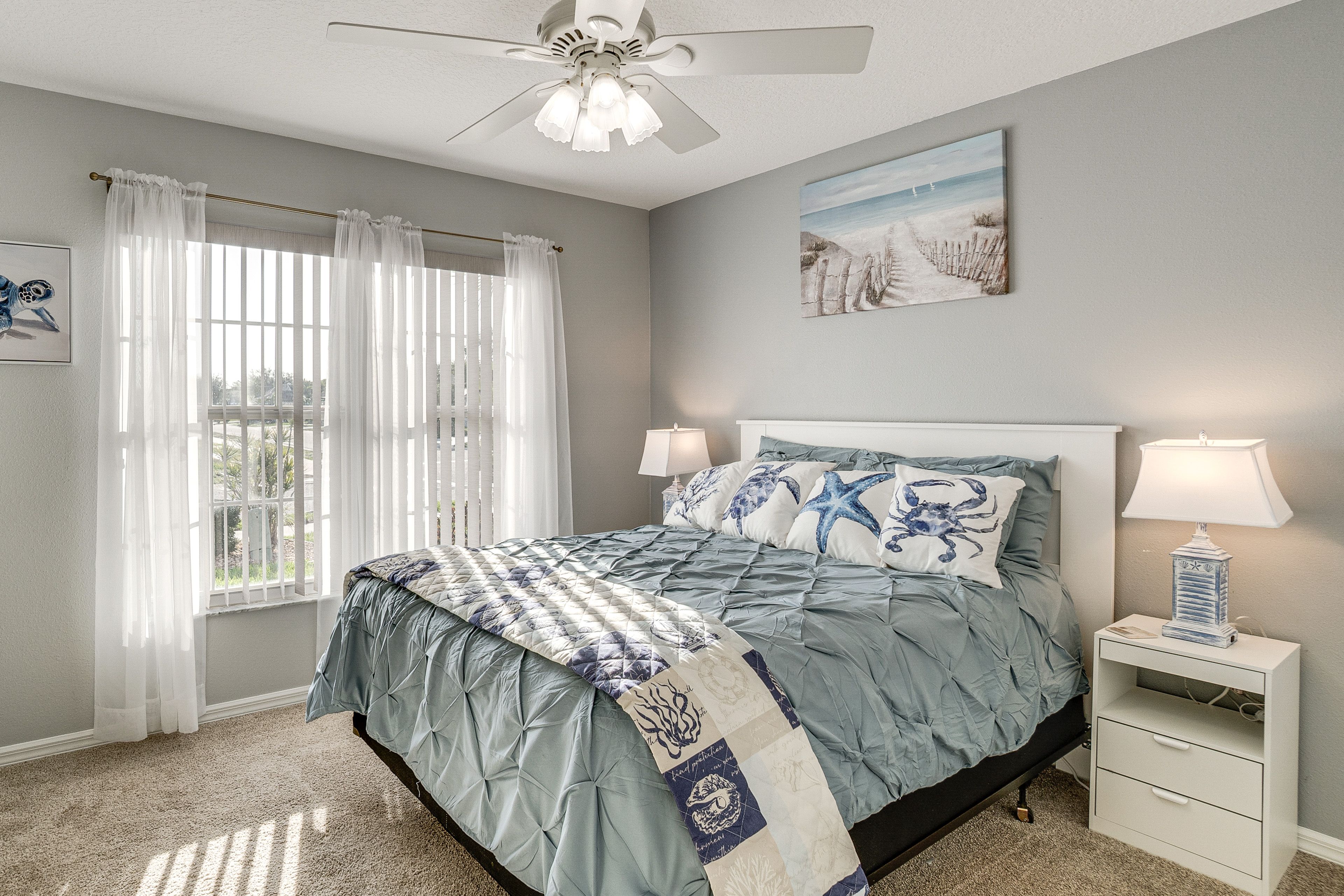 Bedroom 2 | Queen Bed | Smart TV