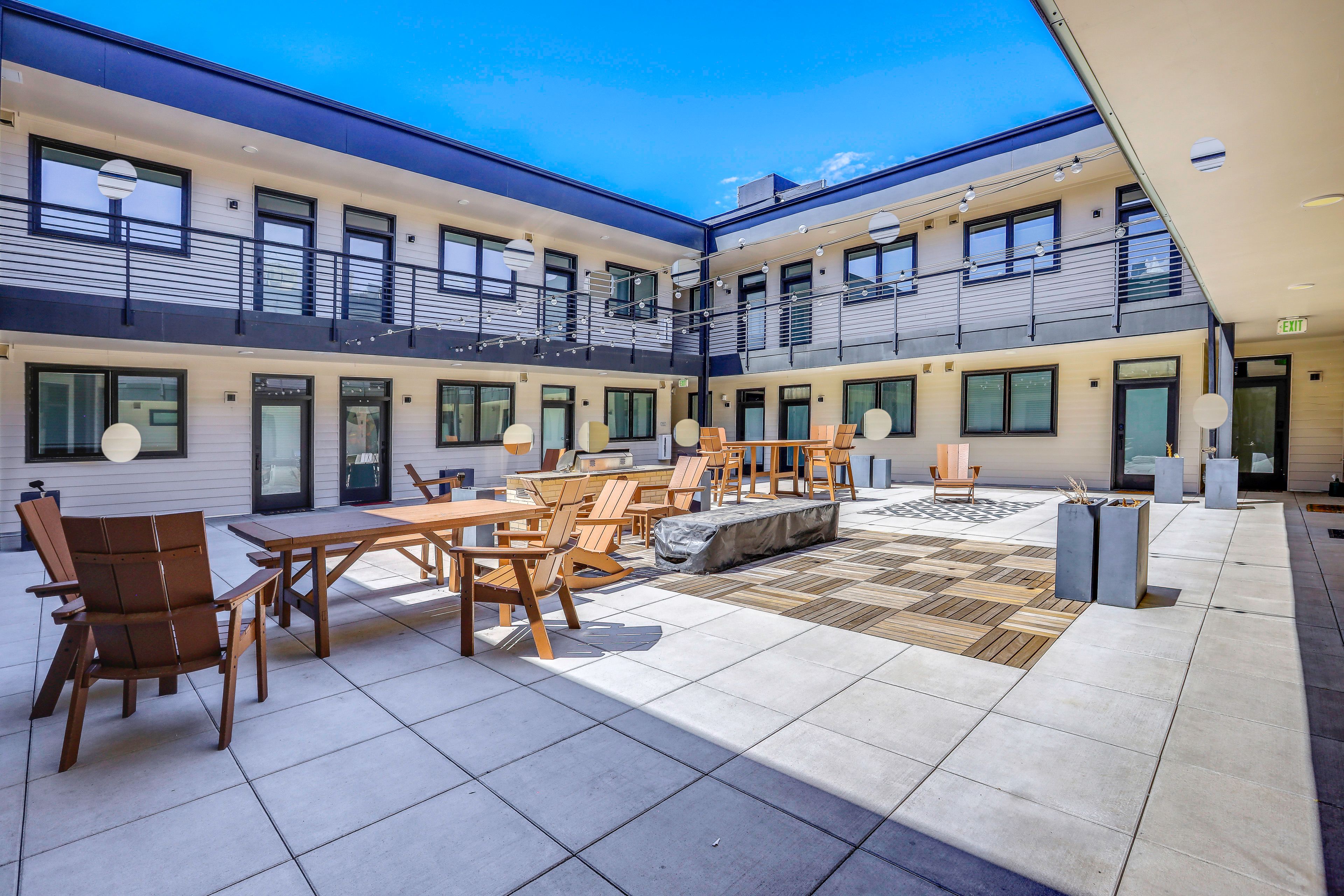 Nightingale Condominiums | Community Amenities