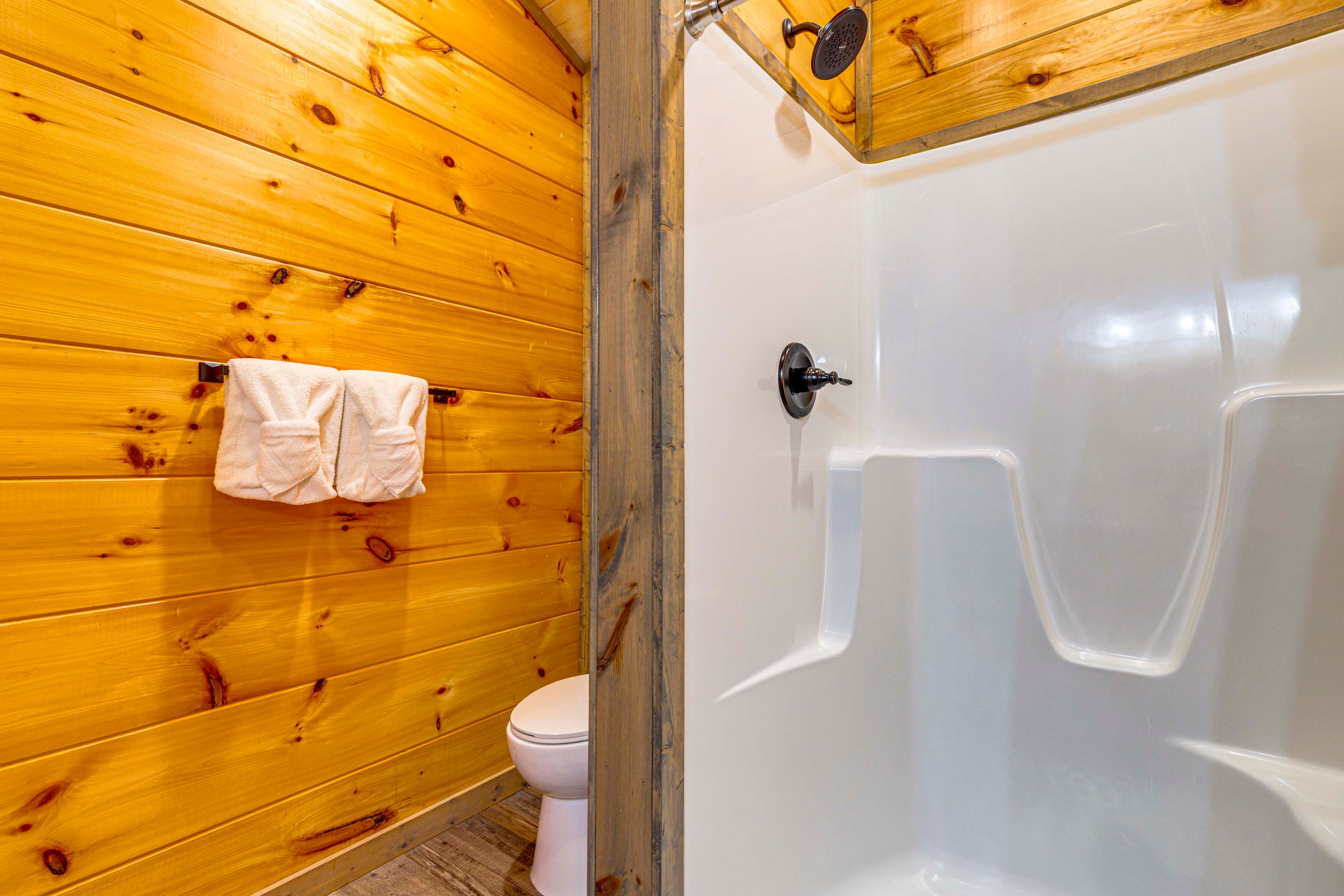 Full Bathroom | Main Level