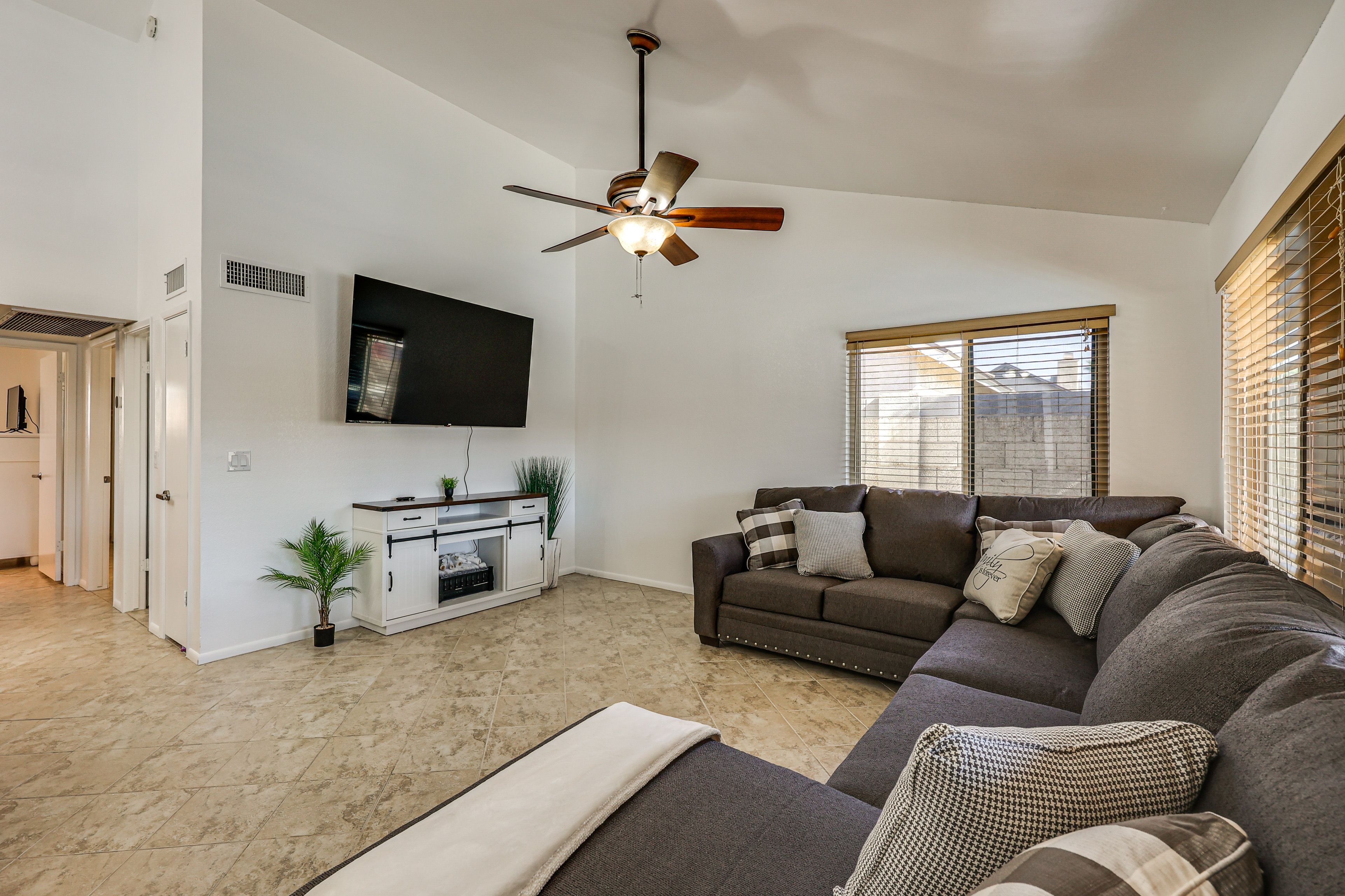 Living Room | Smart TV | Queen Sleeper Sofa | Single-Story Home