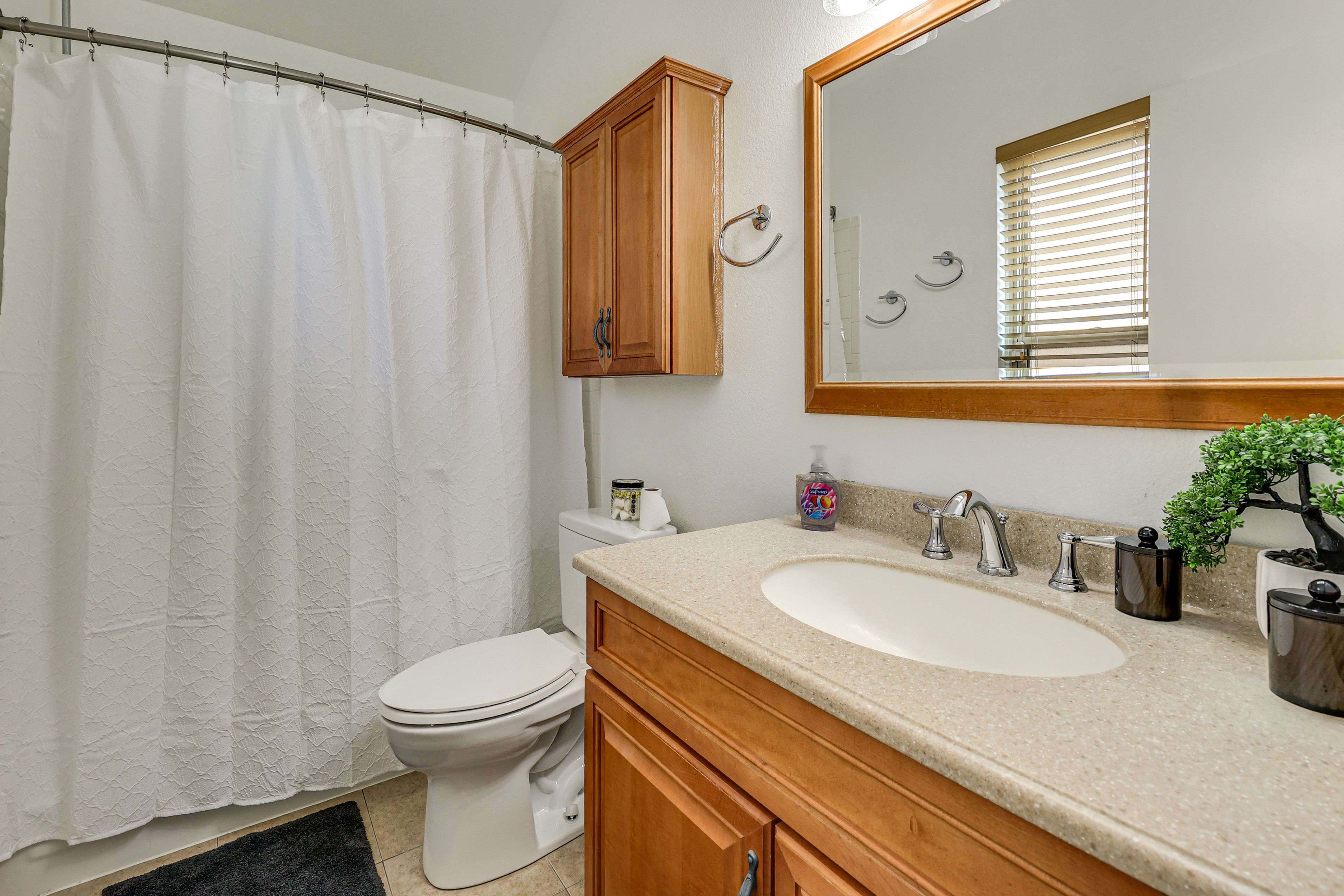 Bathroom | Towels Provided