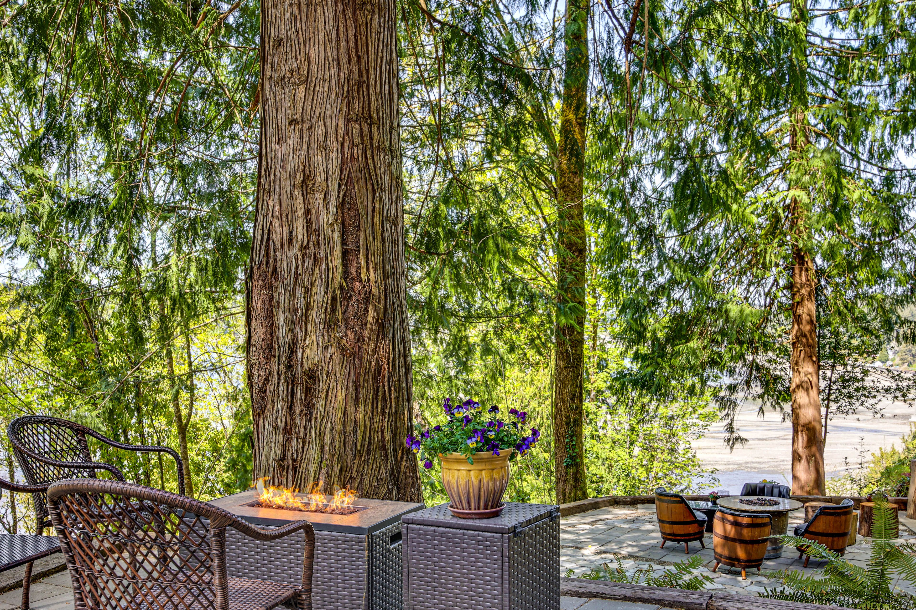 Gig Harbor Vacation Rental | 2BR | 2BA | 1,300 Sq Ft | 2 Steps for Entry