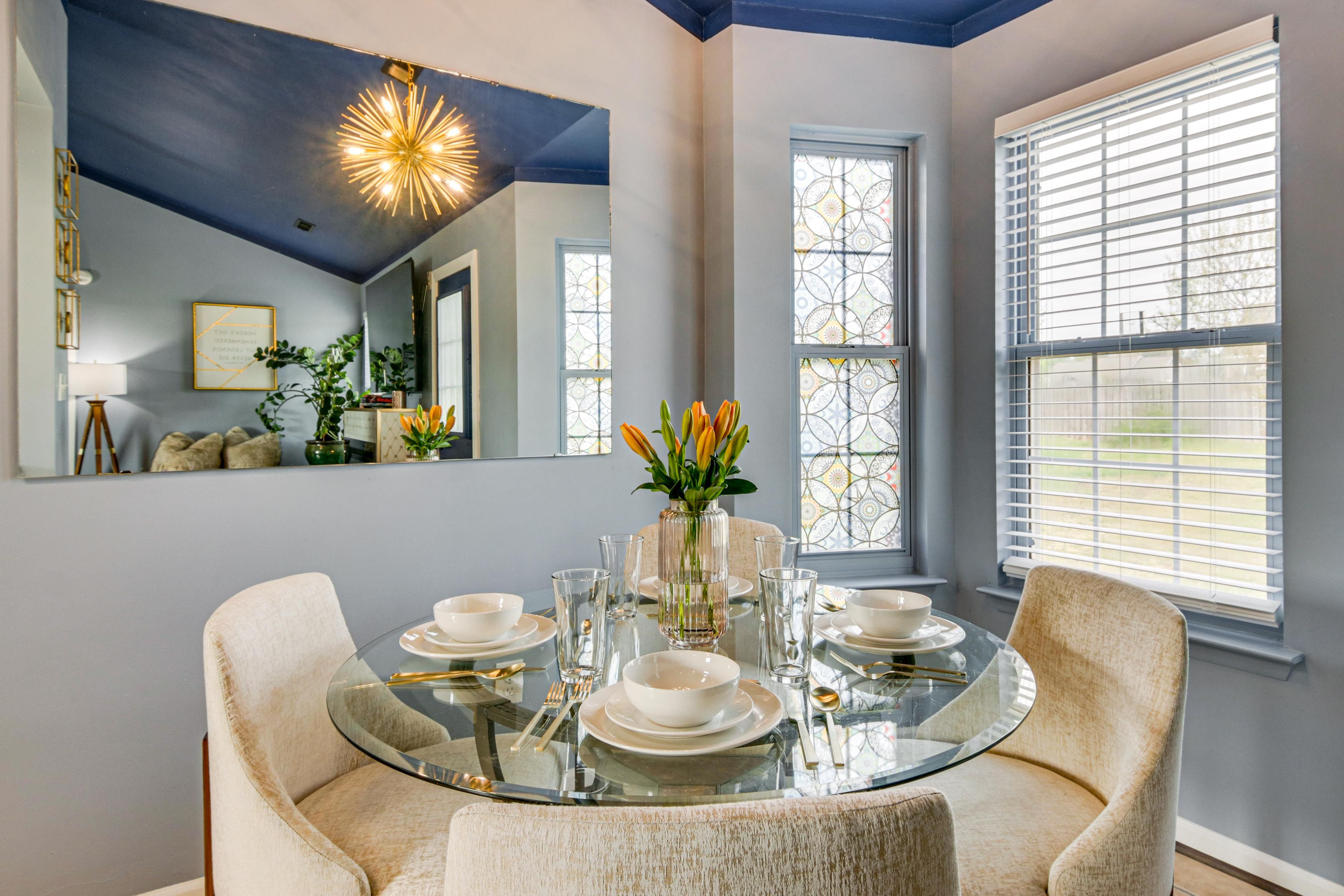 Dining Area | Open Floor Plan | Central Heating & A/C