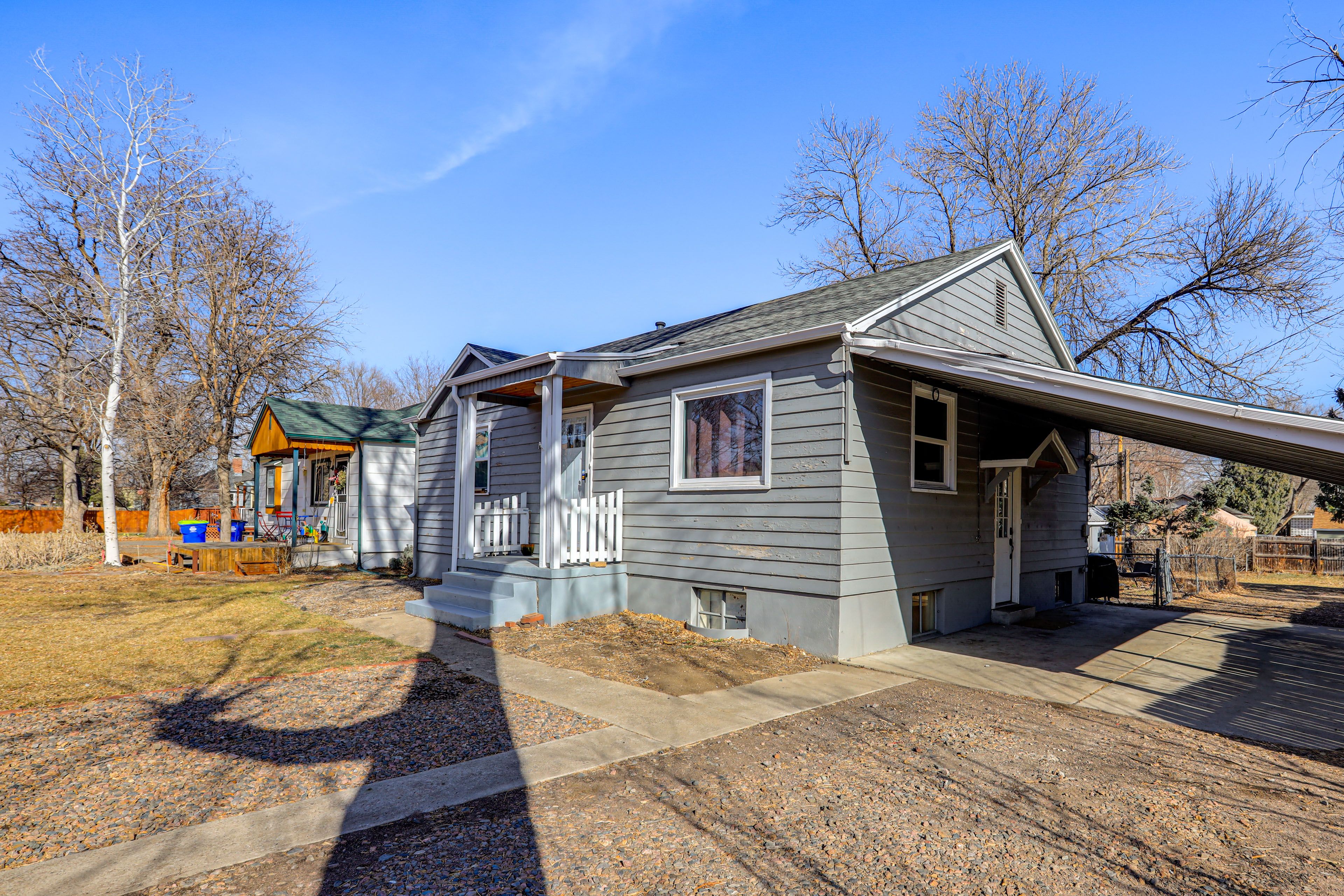 Parking | Driveway (2 Vehicles)