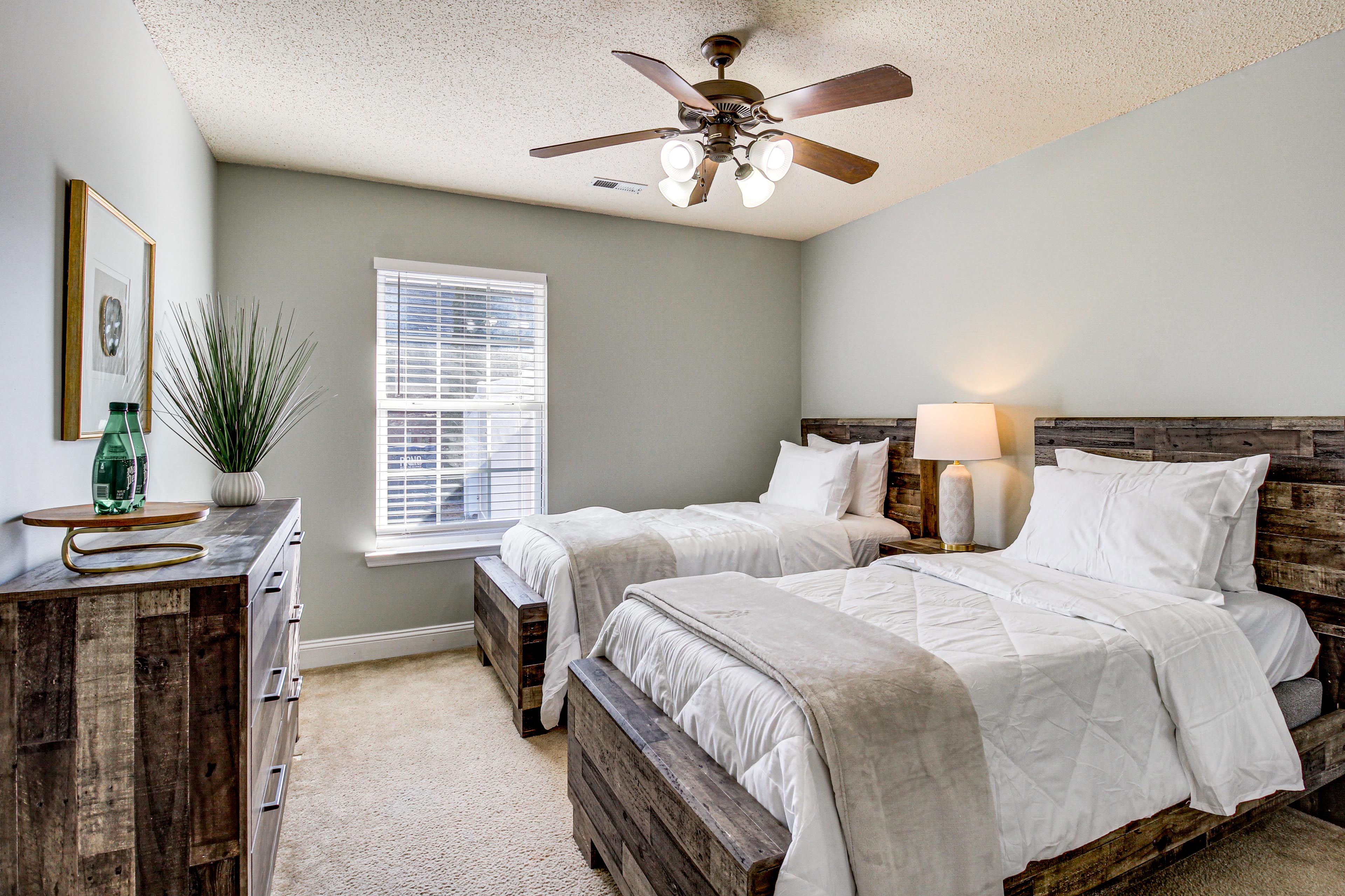 Bedroom 2 | 2 Twin Beds