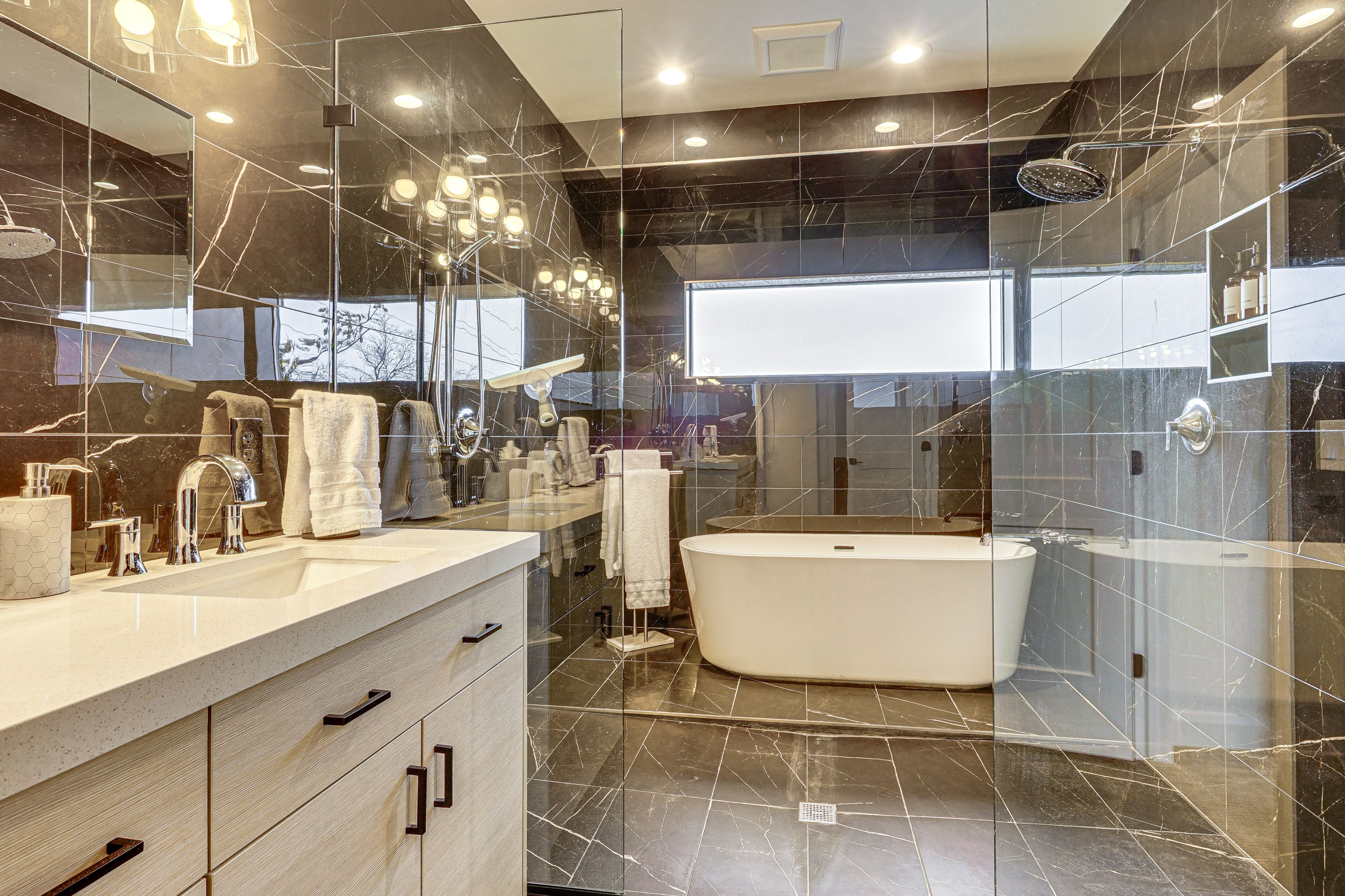 En-Suite Bathroom | 3rd Floor