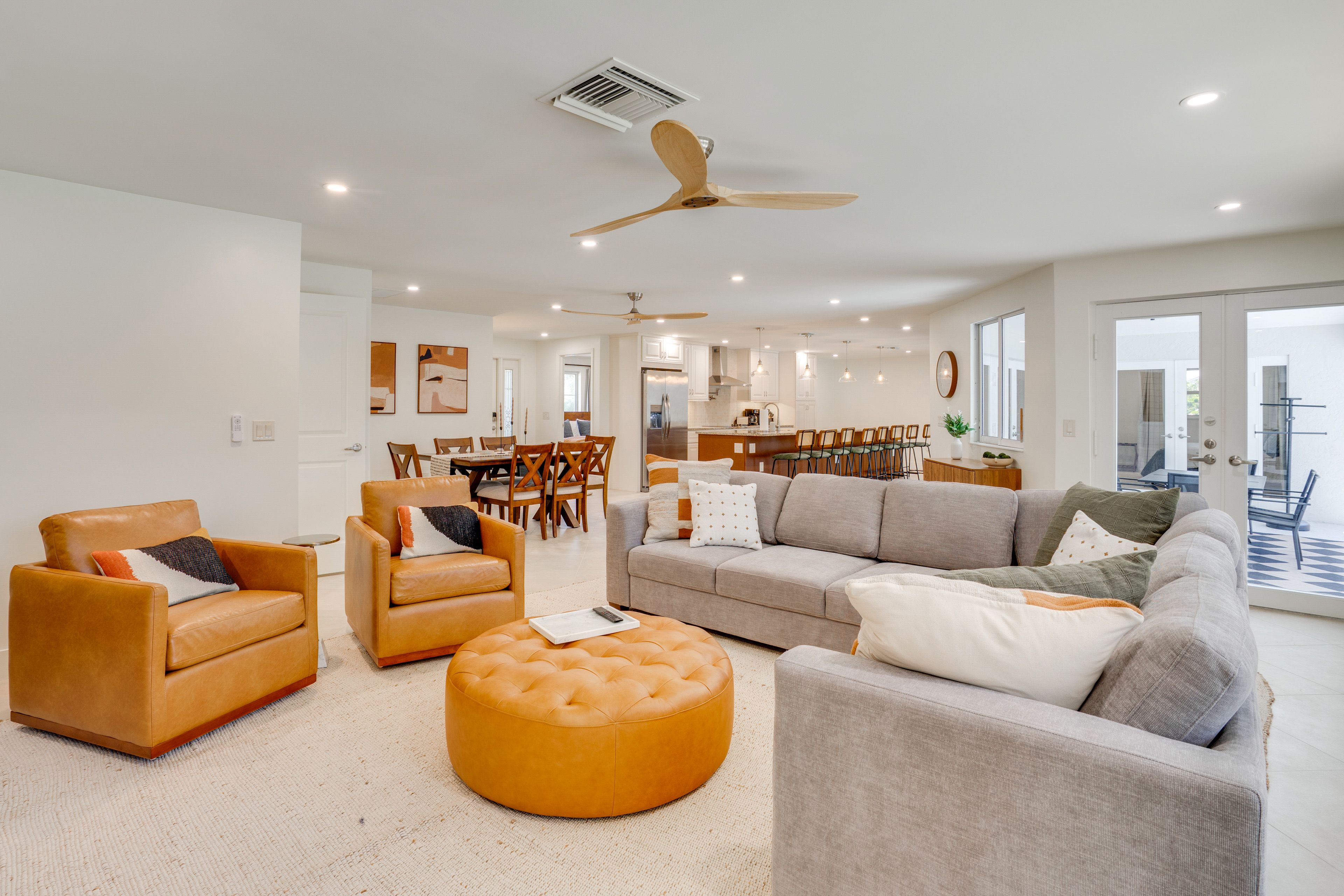 Living Room | Full Sleeper Sofa