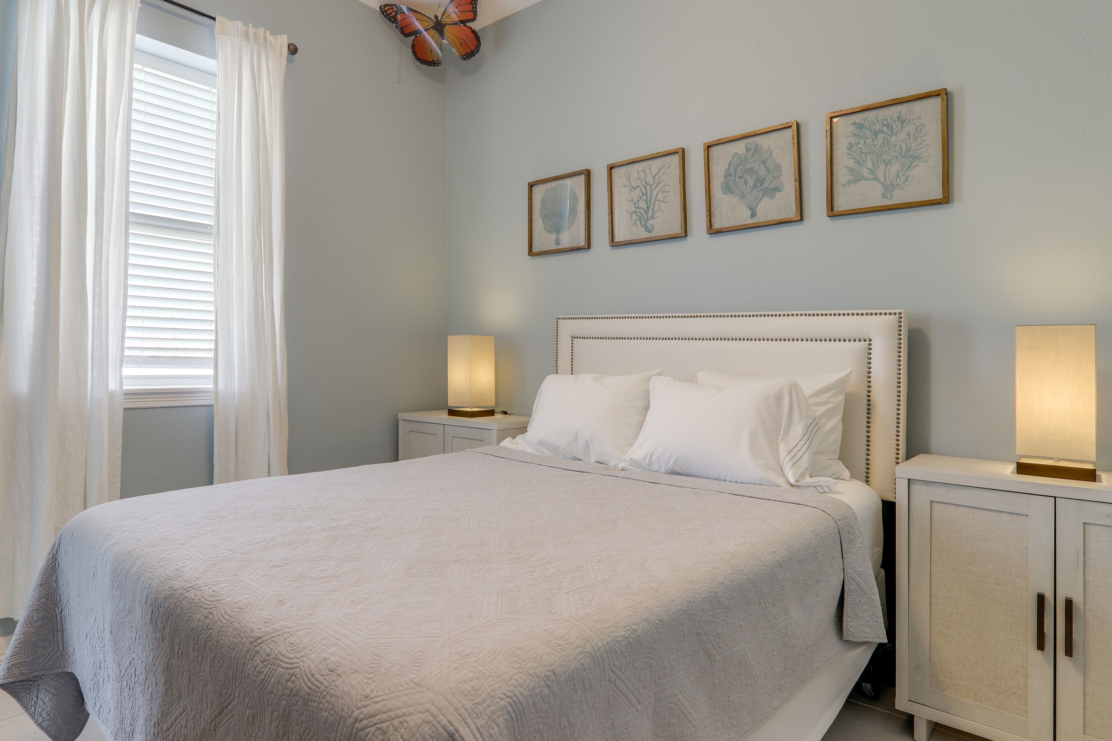 Bedroom 2 (Sunrise) | Queen Bed