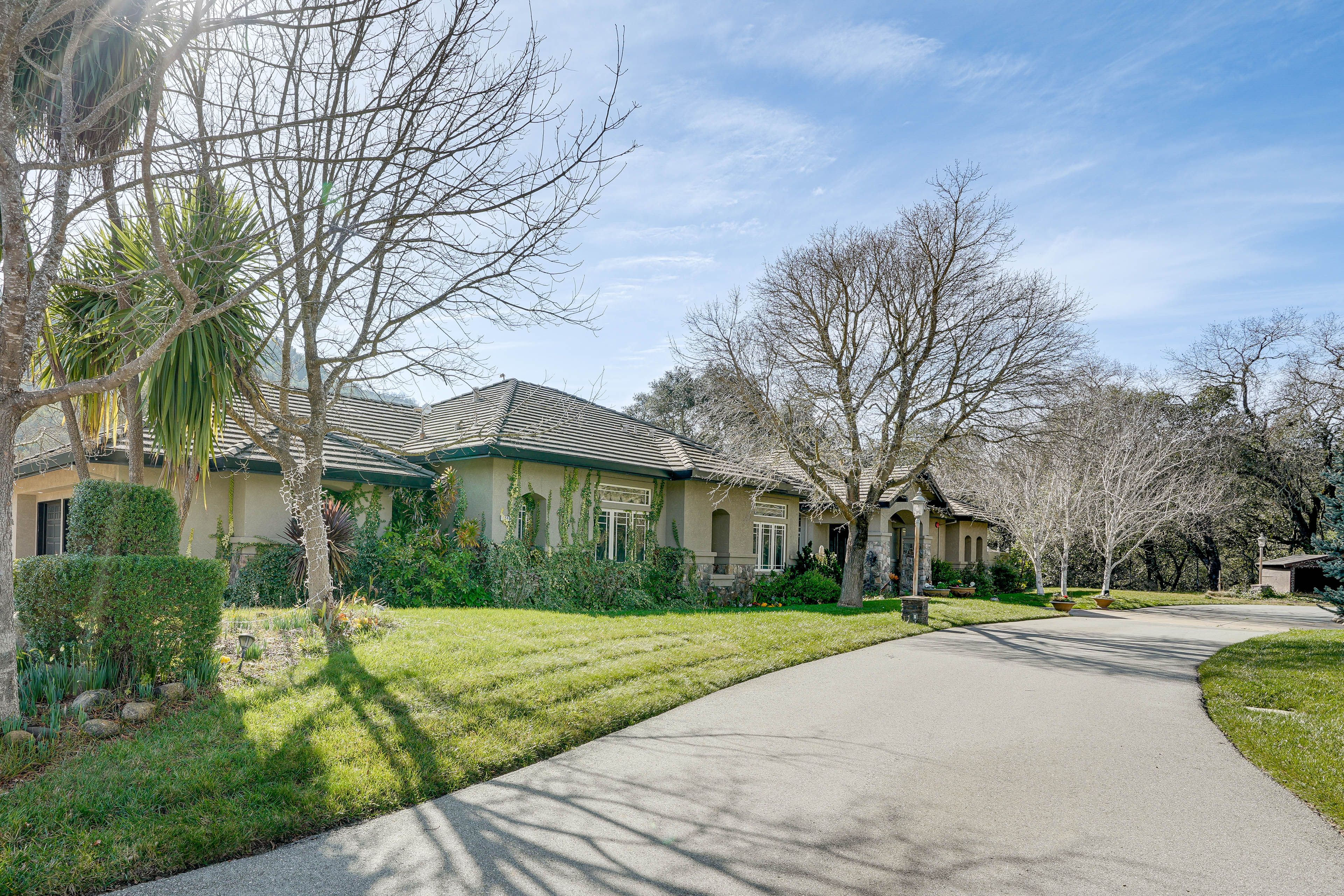 Ample Driveway Parking