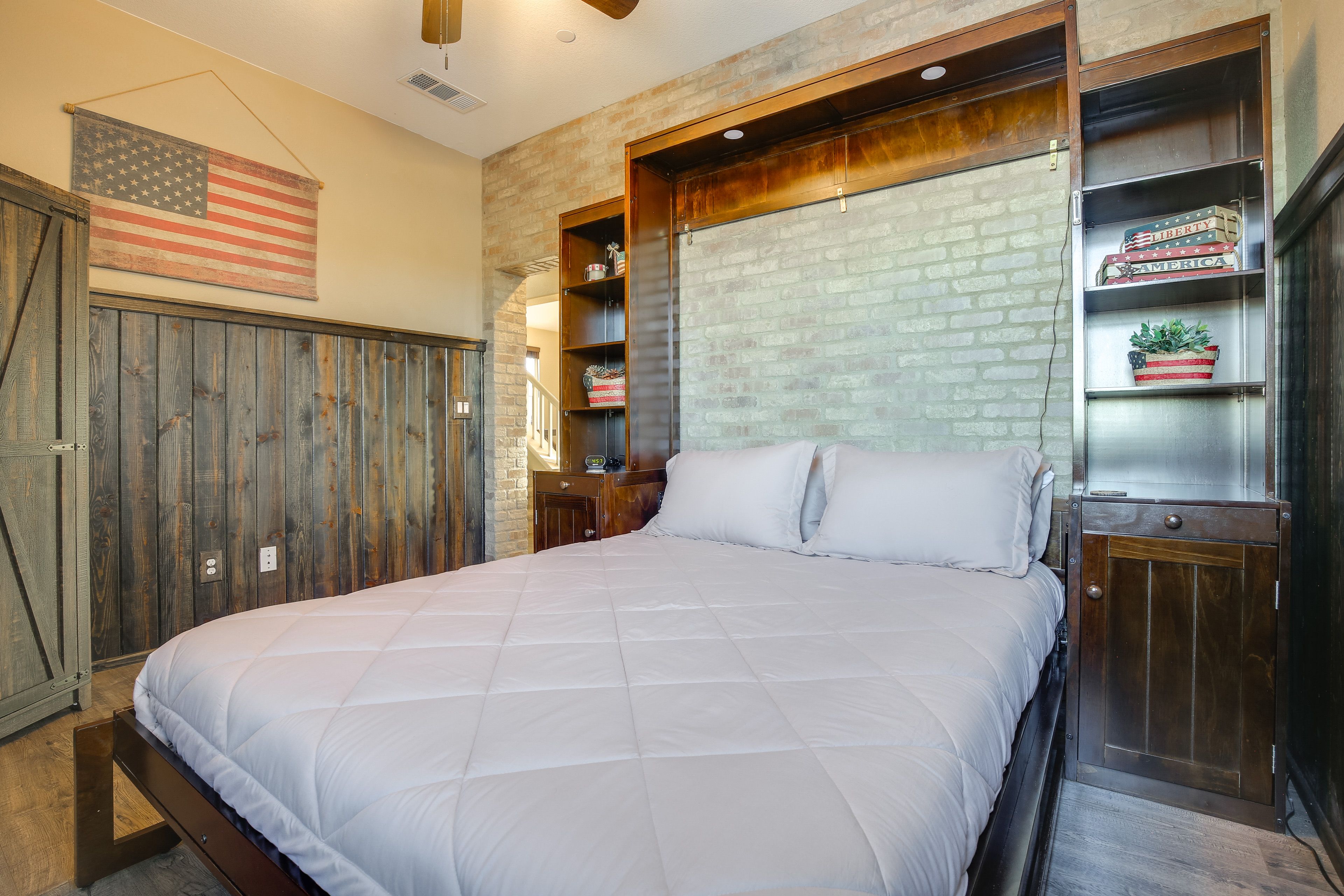 Den | Queen Murphy Bed | 1st Floor