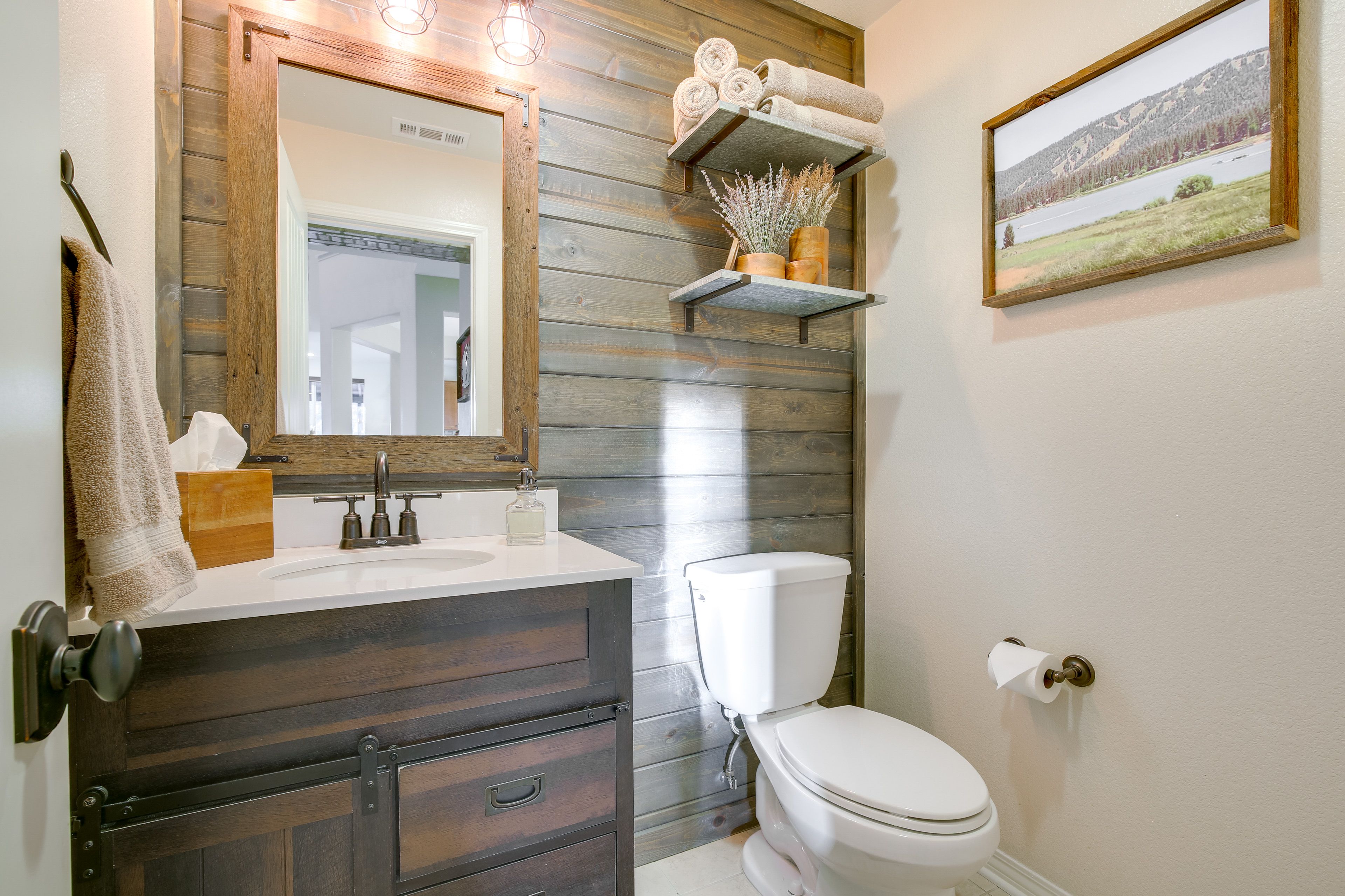 Half Bathroom | 1st Floor