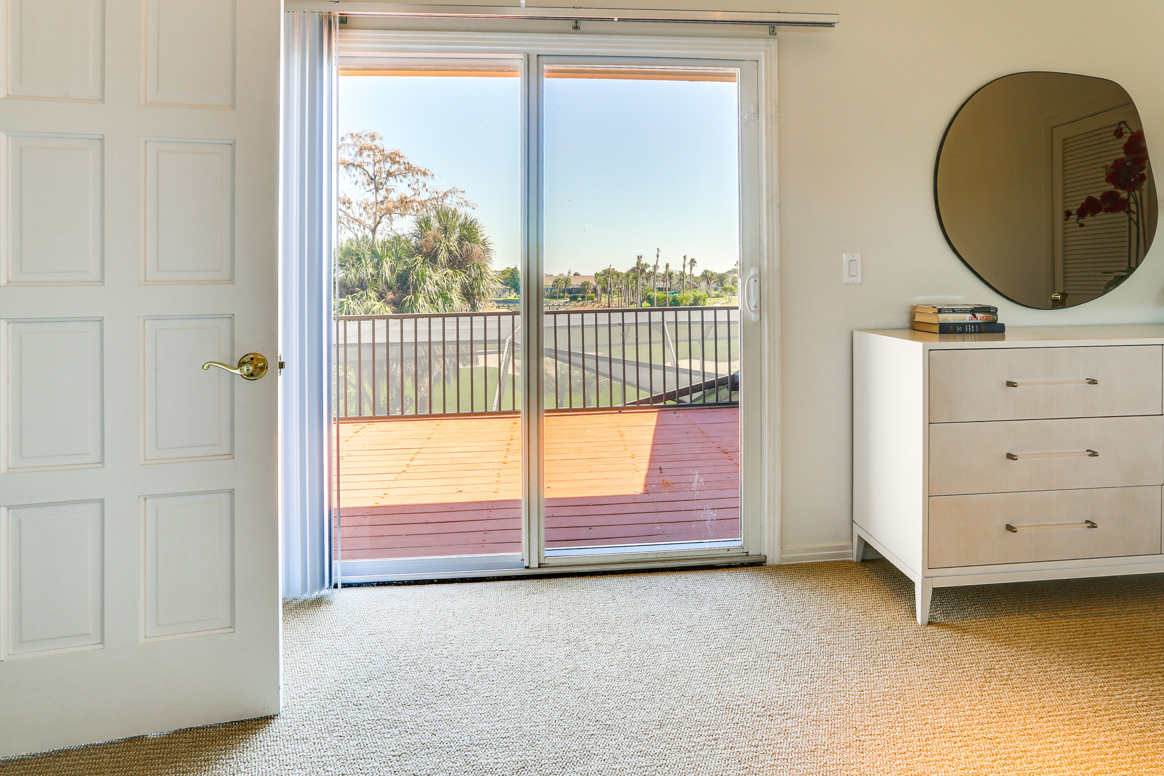 Private Balcony | 2nd Floor