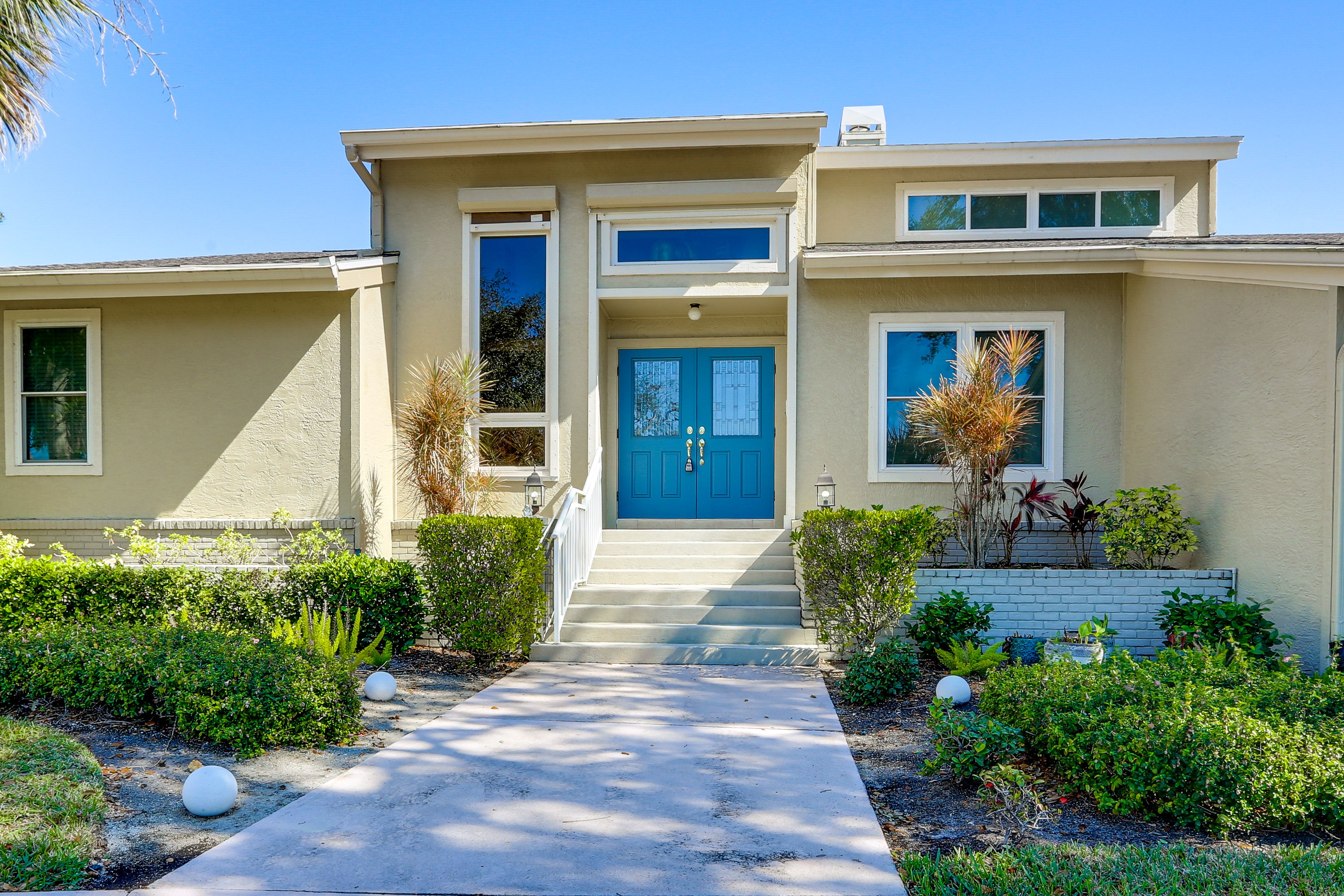 Property Exterior | Garage (2 Vehicle) | Driveway (3 Vehicles)