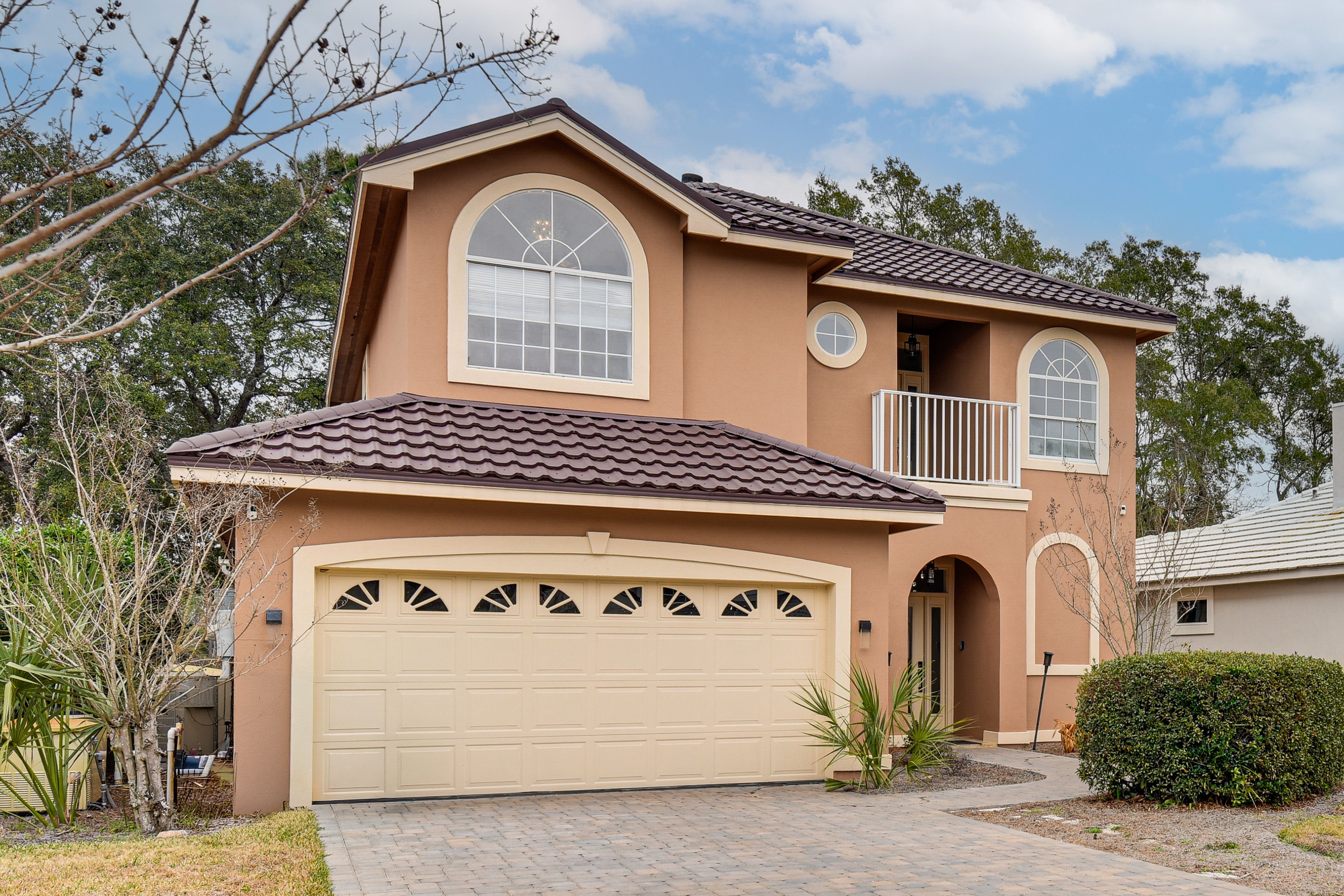 Parking | Driveway (2 Vehicles)