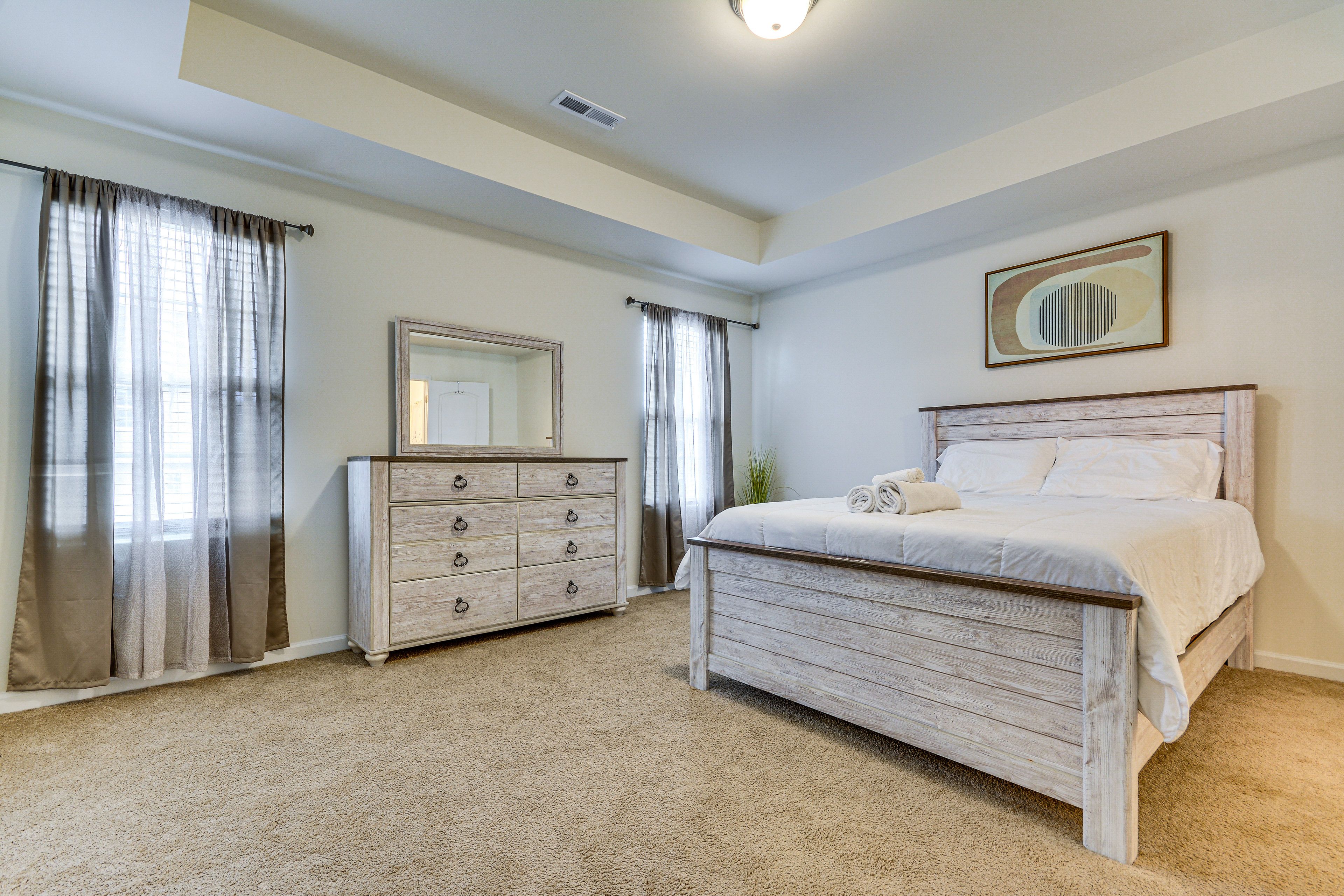 Bedroom 1 | Queen Bed | 2nd Floor