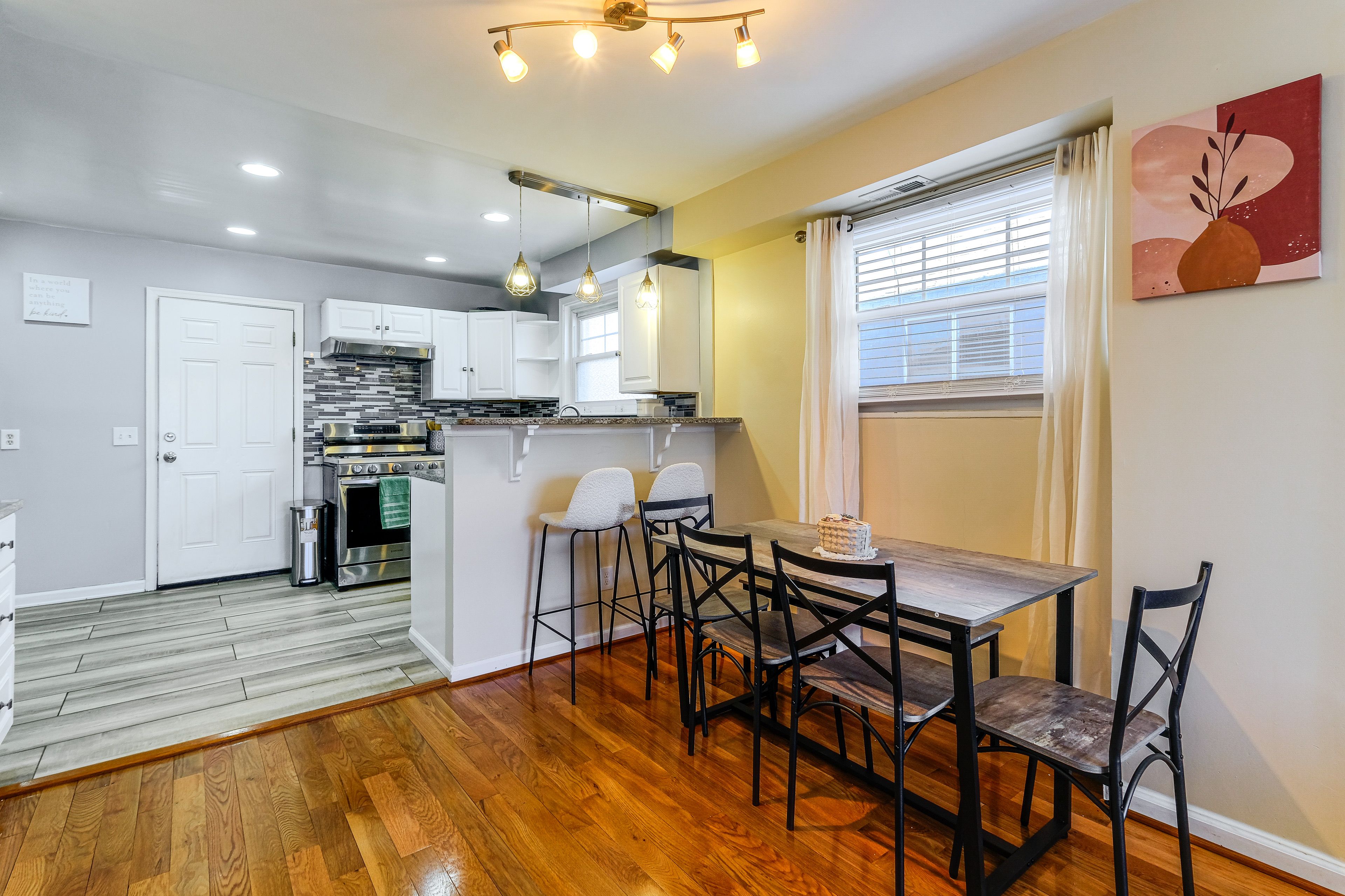 Dining Area | Dining Table | 1st Floor