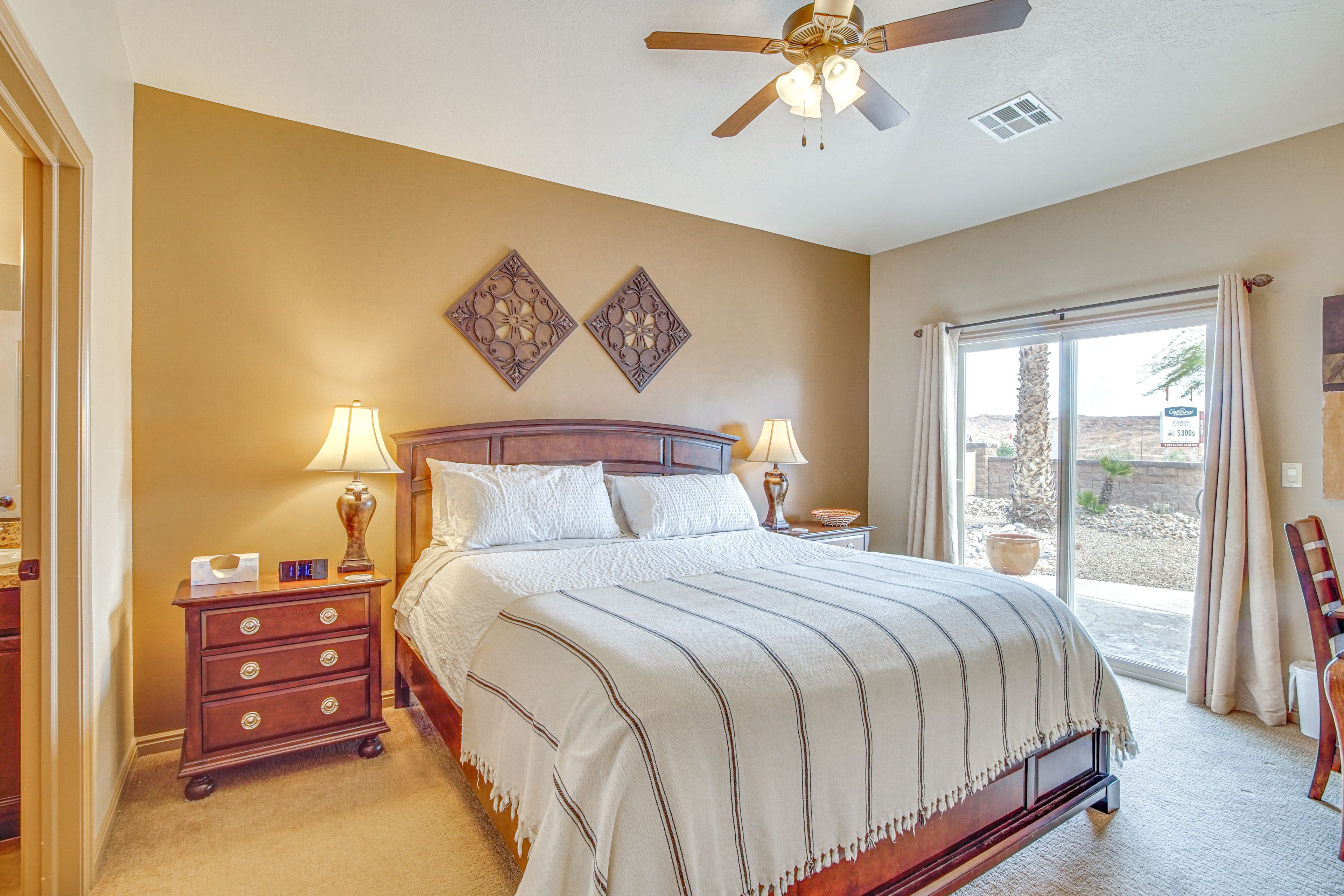 Bedroom 1 | King Bed