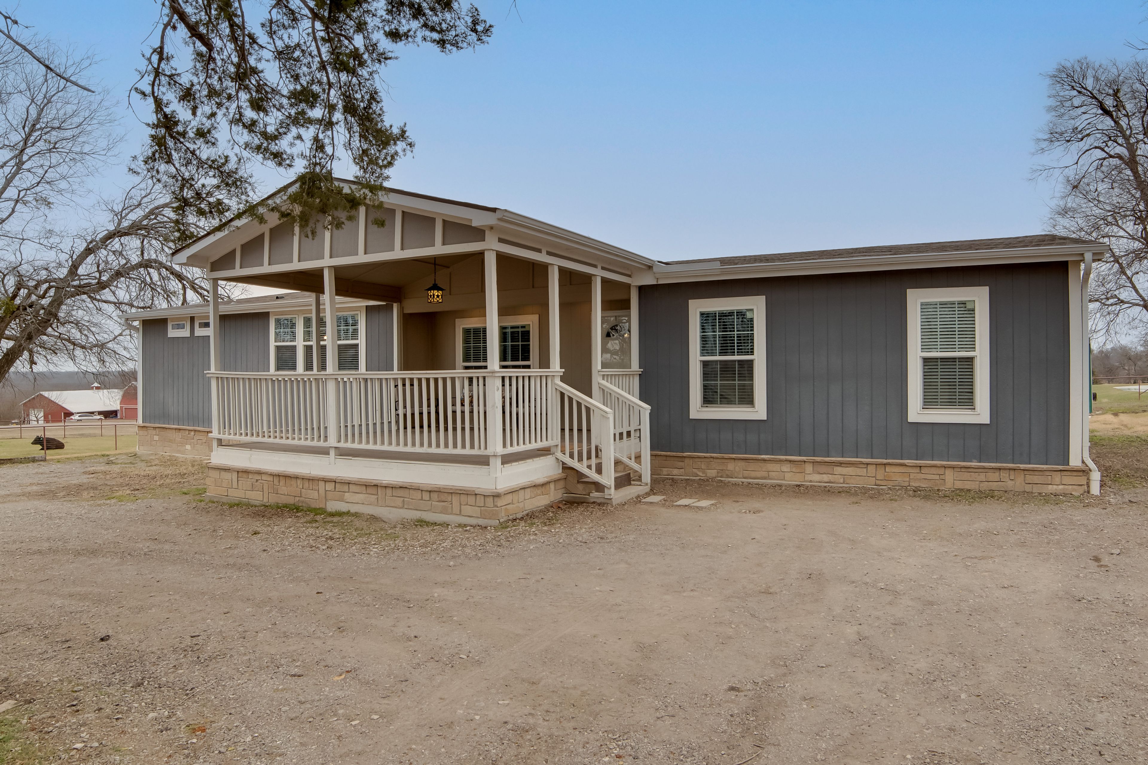 Driveway Parking | 4 Vehicles