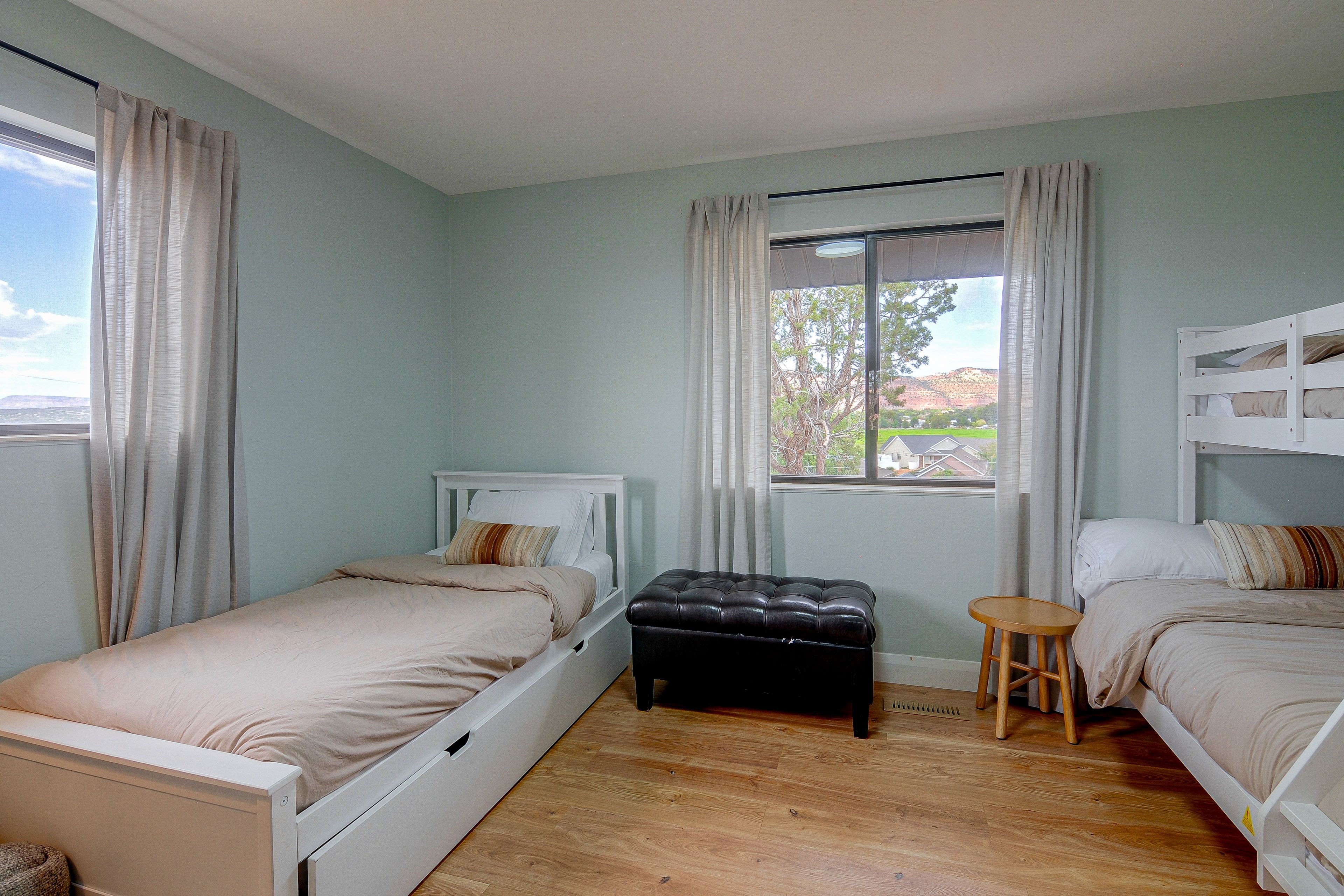 Bedroom 3 | Twin/Full Bunk Bed | Twin Bed