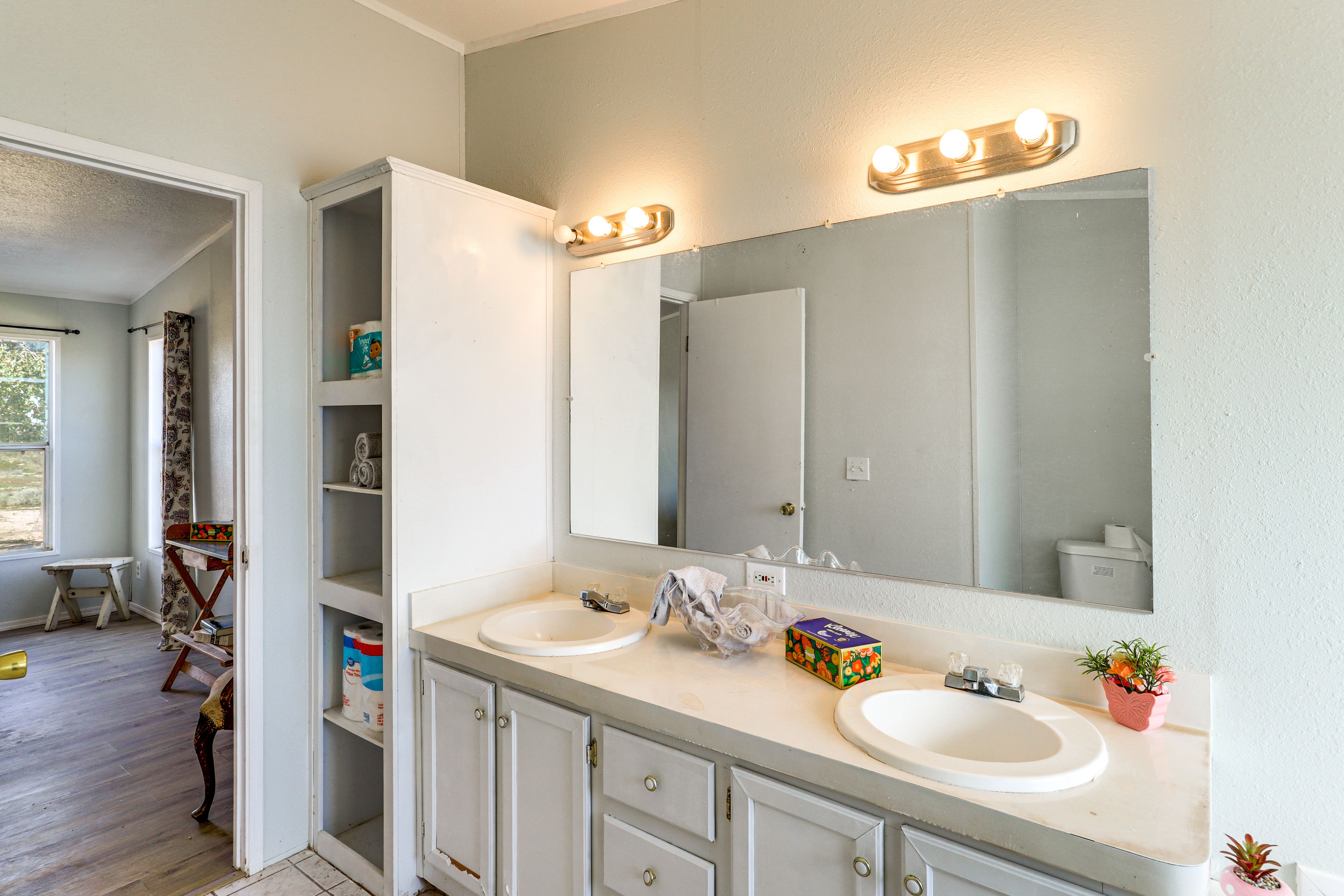 Bathroom | Towels Provided