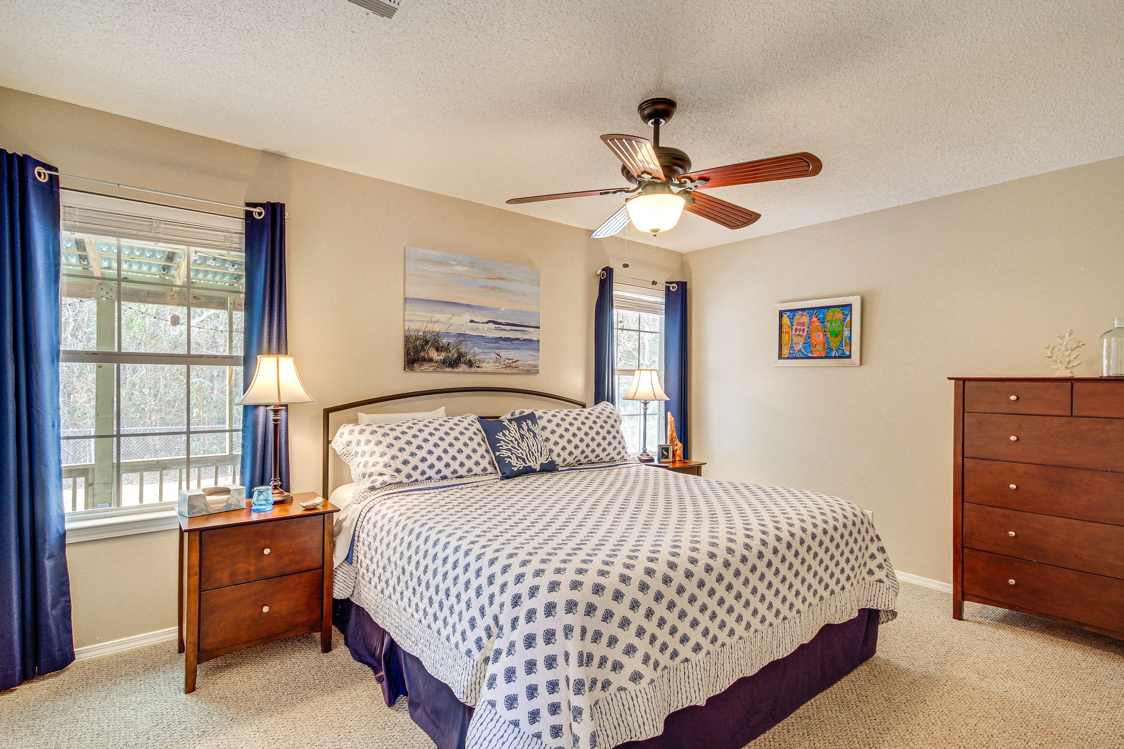 Bedroom 2 | King Bed