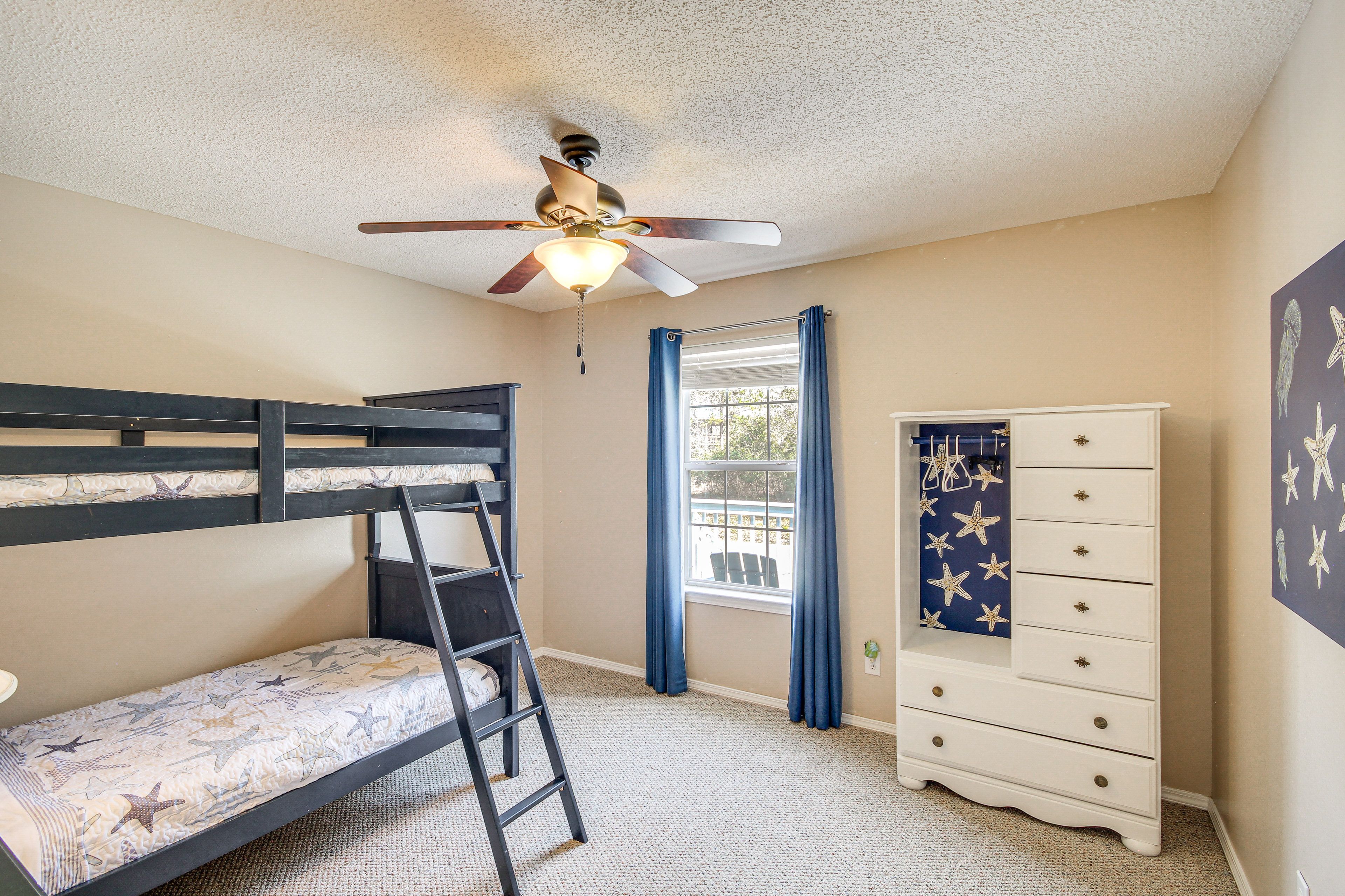 Bedroom 6 | Twin Bunk Bed