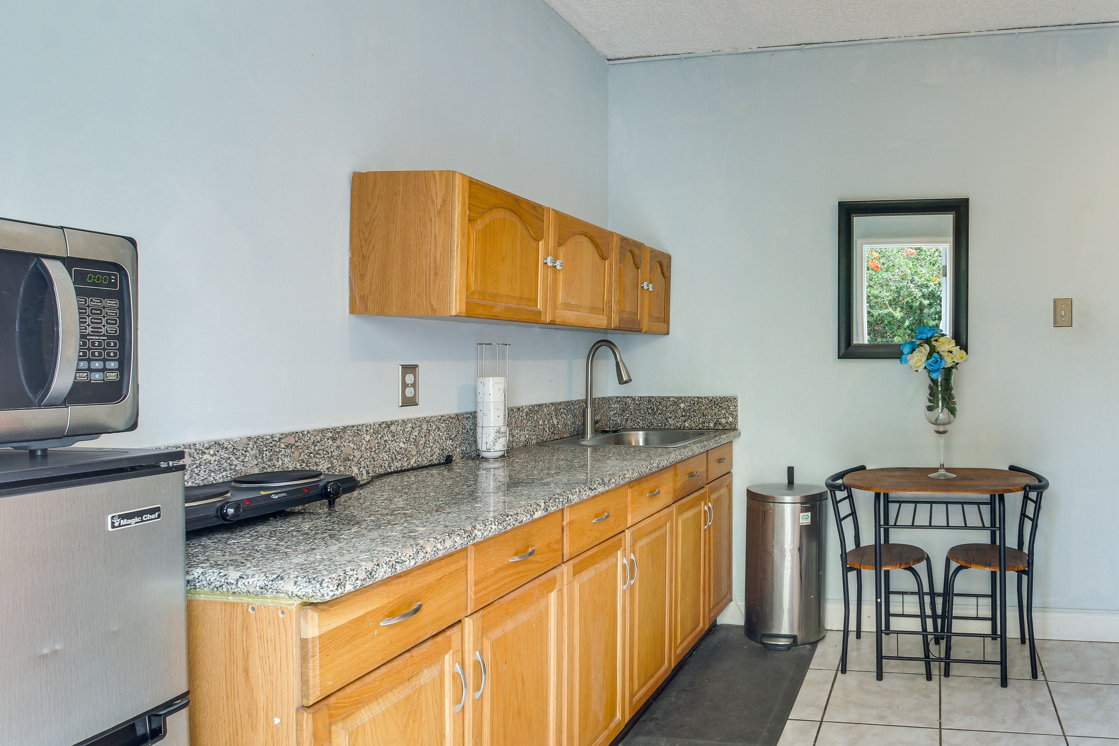 Miami Vacation Rental | Studio | 1BA | 500 Sq Ft | 1 Step to Enter