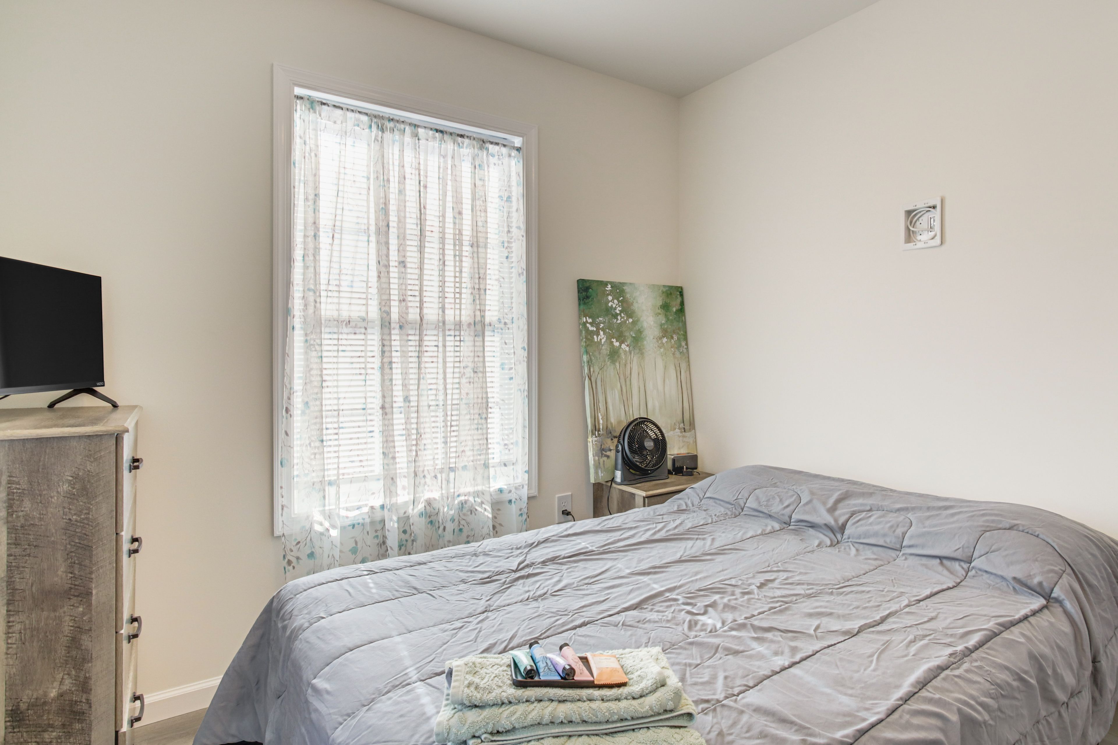 Bedroom 1 | Full Bed