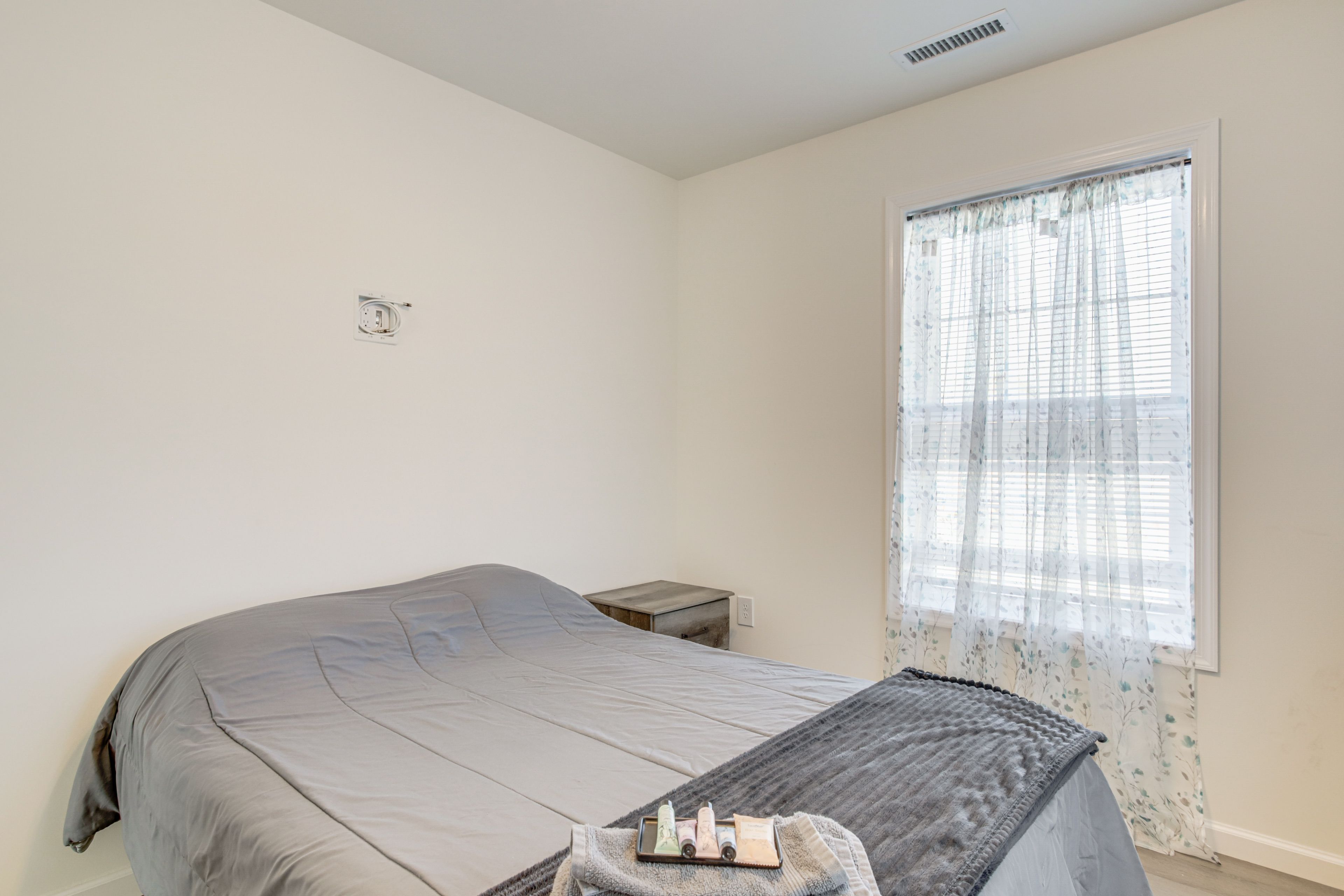 Bedroom 2 | Full Bed