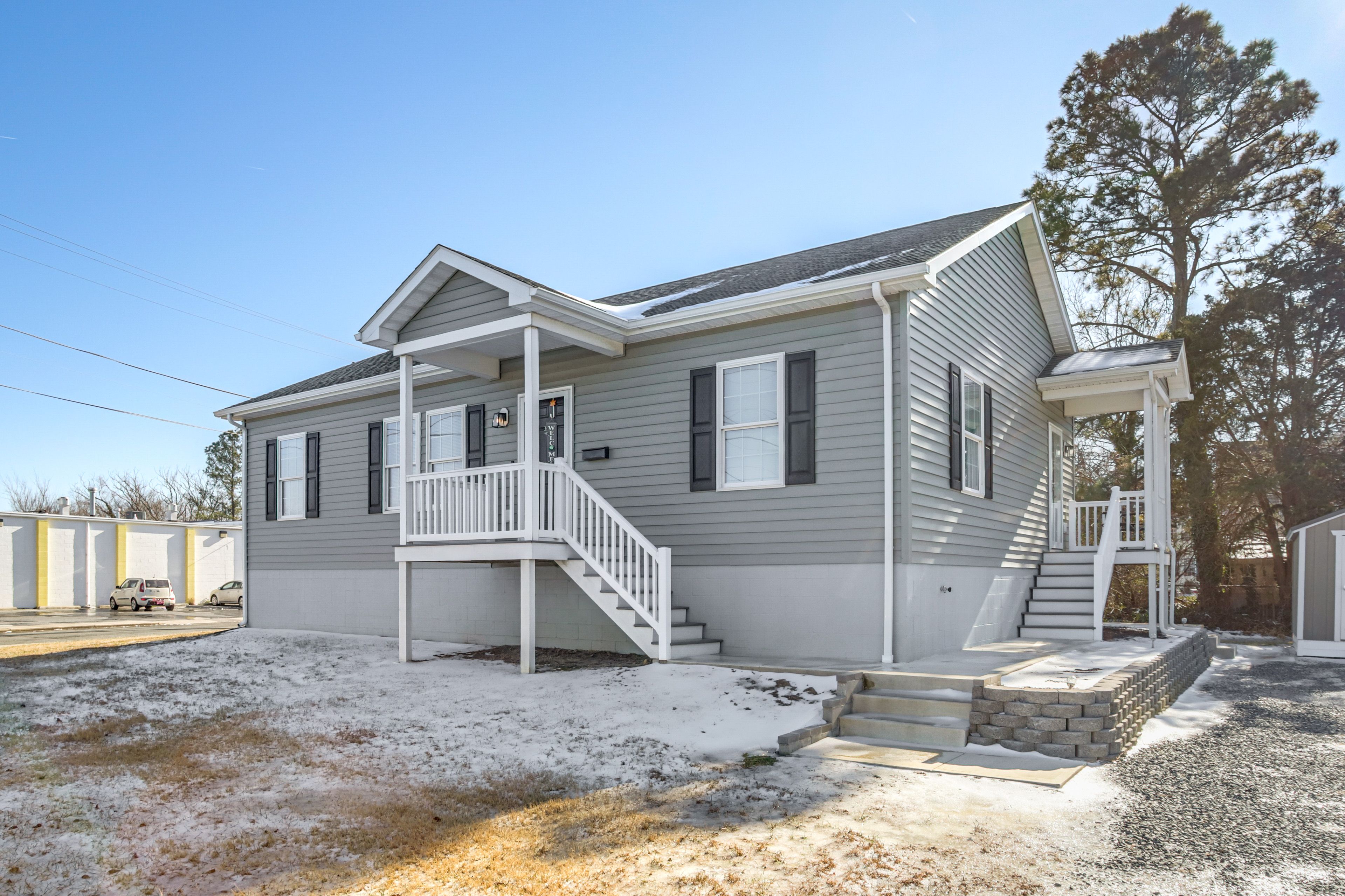 Driveway Parking | 2 Vehicles