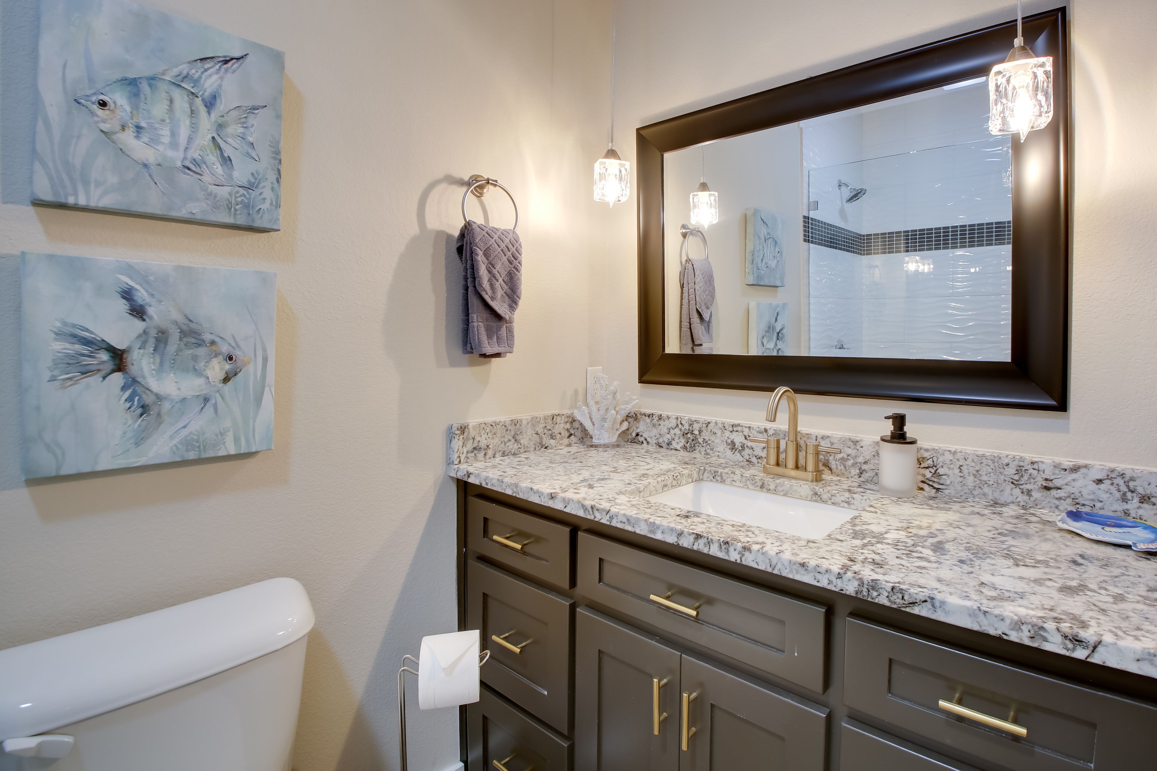 En-Suite Bathroom | Towels Provided