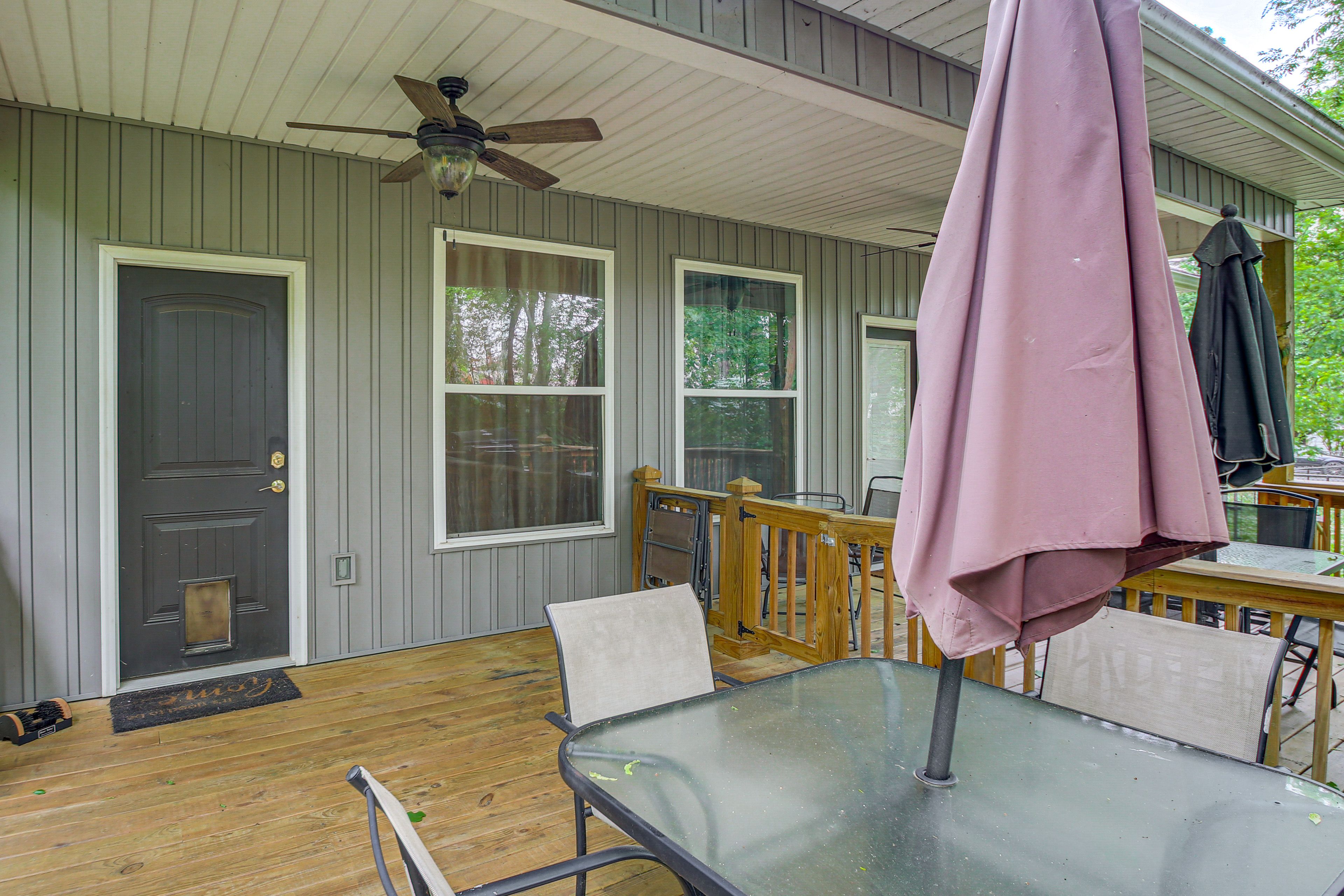 Shared Deck