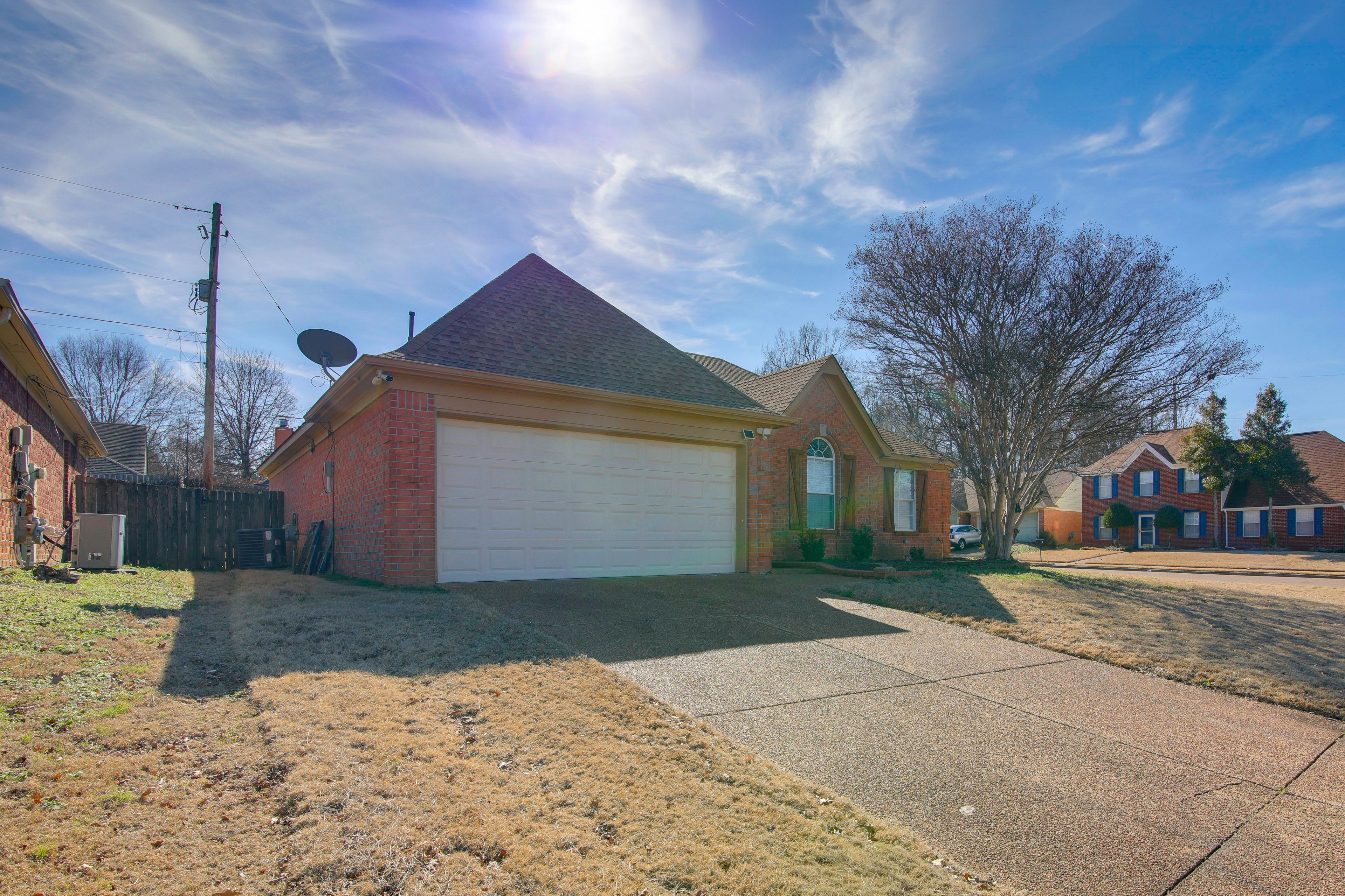 Single-Story House | 16 Mi to Downtown Memphis