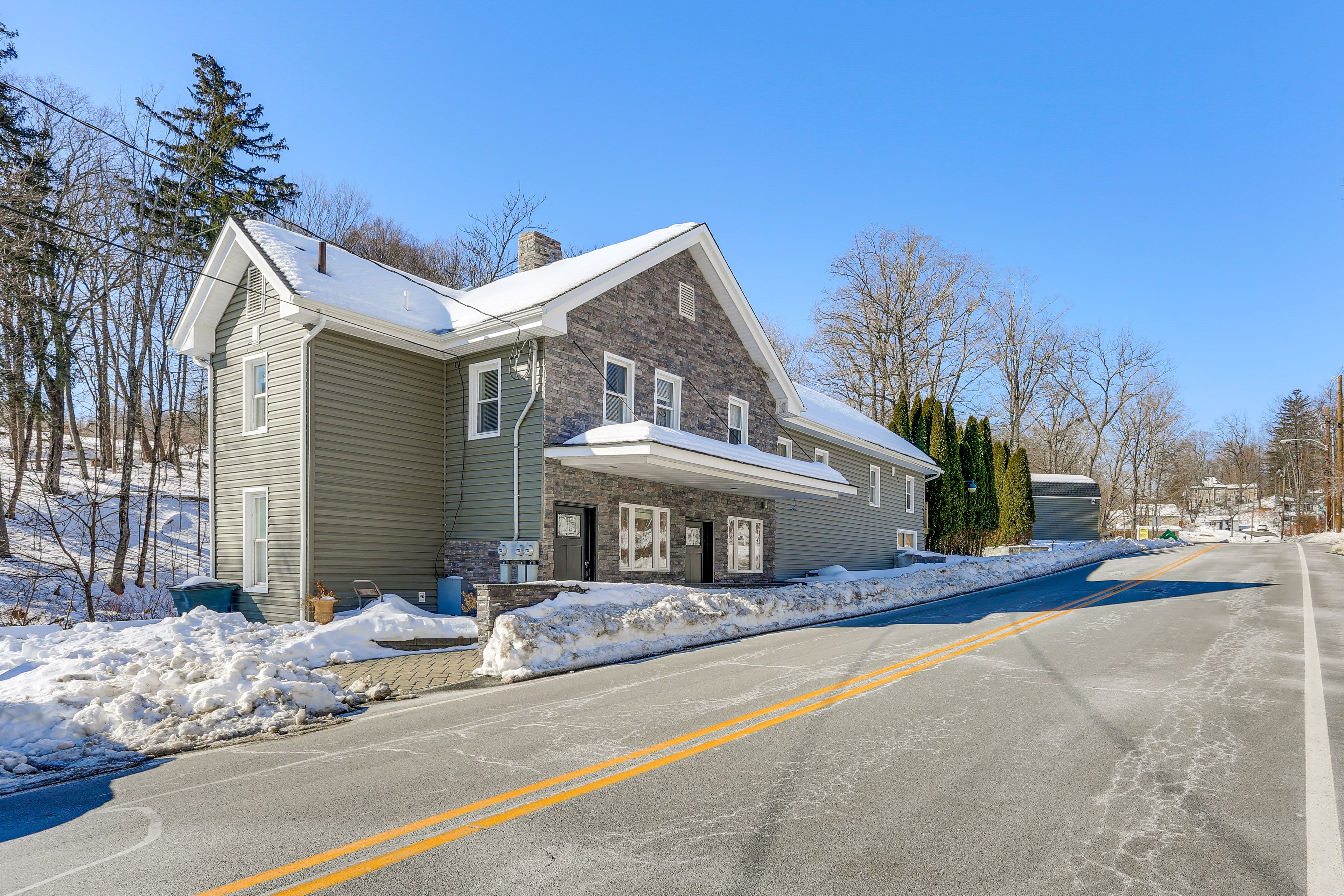 Glenwood Vacation Rental | 3BR | 2BA | 1,800 Sq Ft